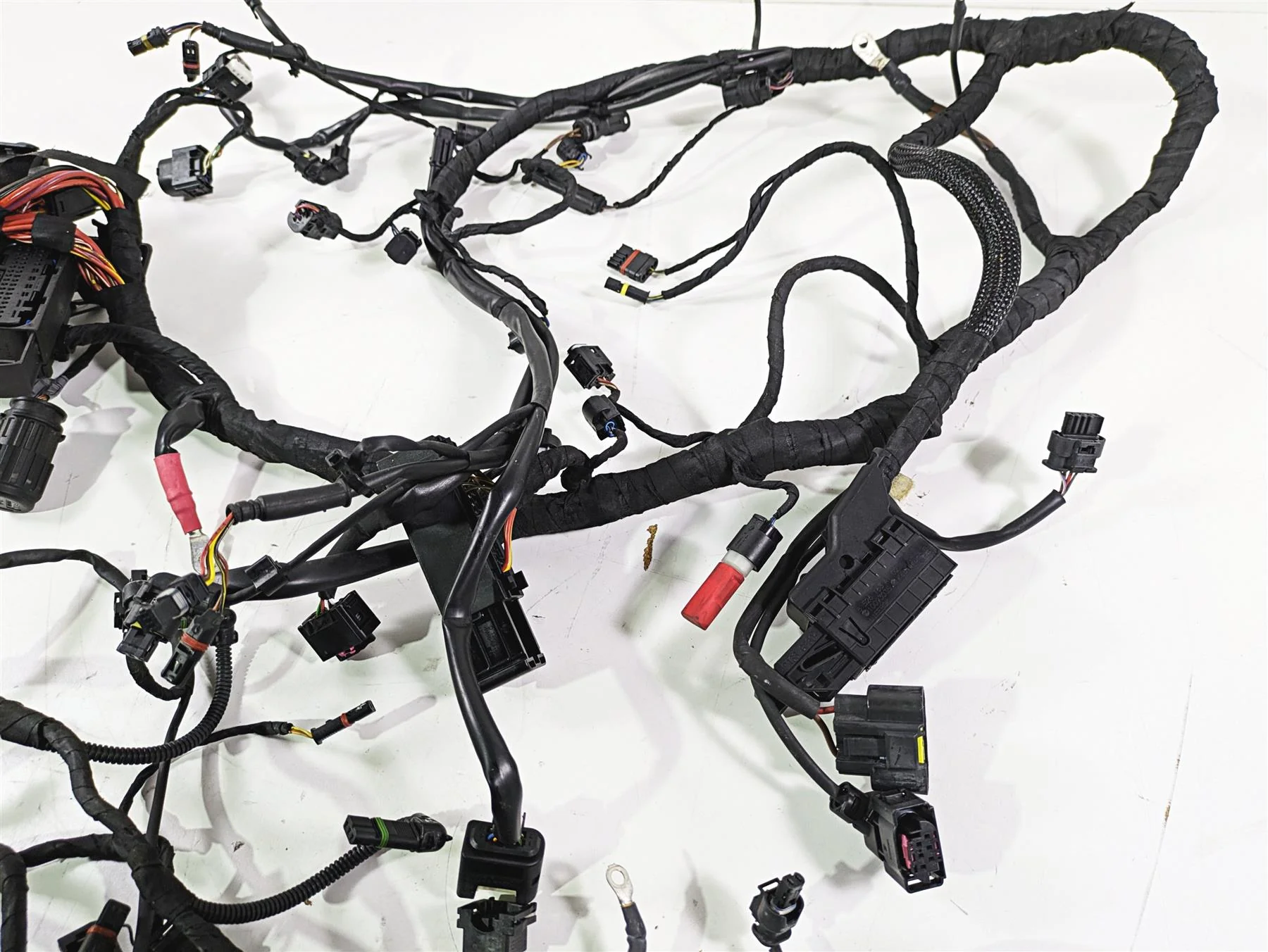 2016 BMW S1000RR K46 Wiring Harness & Engine Harness DDC 61118556087 - Image 10