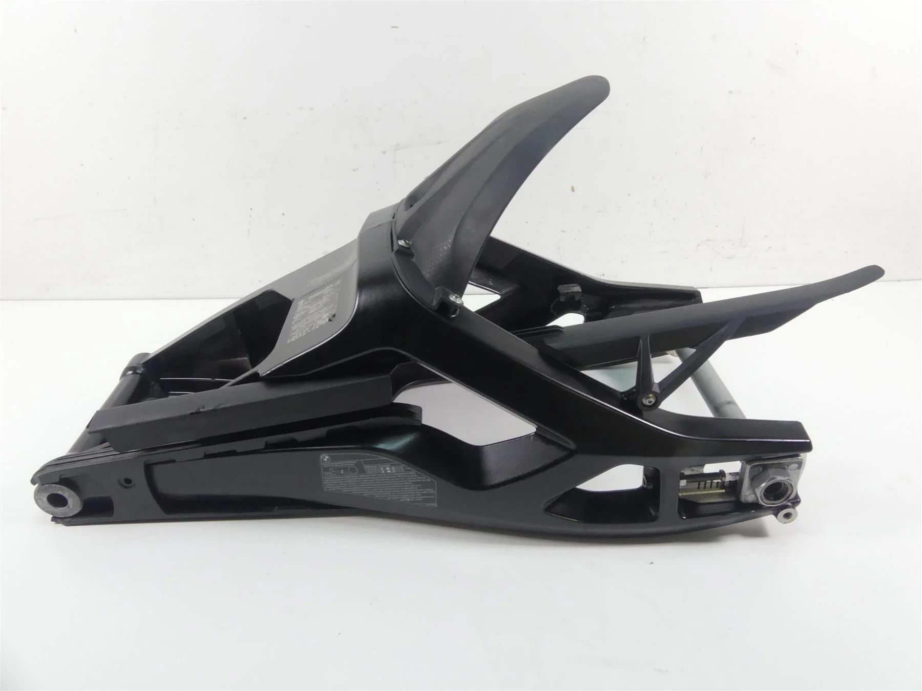 2016 BMW S1000XR K49 Rear Swingarm Swing Arm + Axle 33358560101 33358551665