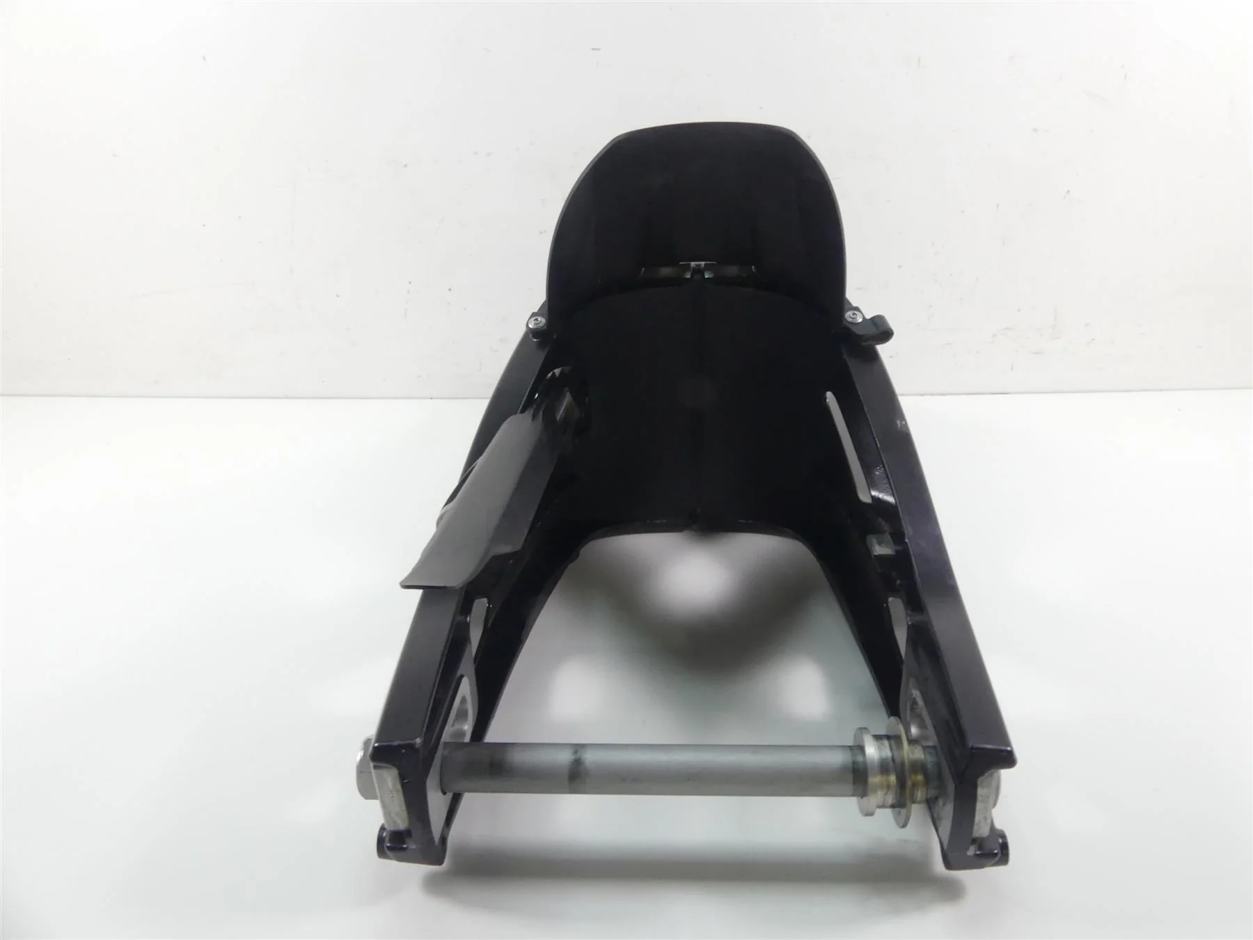 2016 BMW S1000XR K49 Rear Swingarm Swing Arm + Axle 33358560101 33358551665 - Image 2