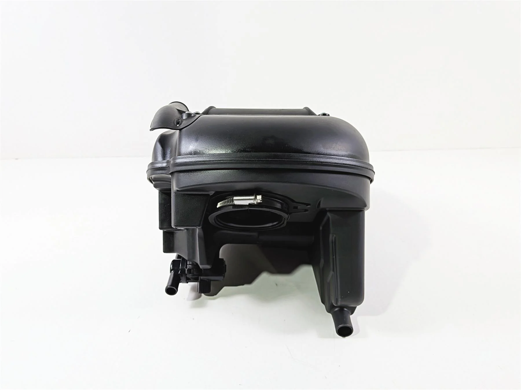 2016 Ducati Hypermotard 939 SP Air Box Cleaner Breather Filter 44212691B - Image 9