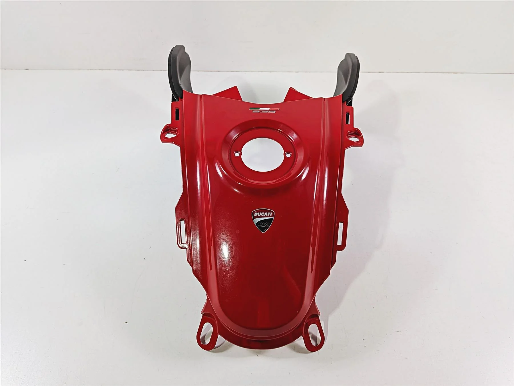 2016 Ducati Hypermotard 939 SP Center Tank Cover Fairing 48015671B - Image 2