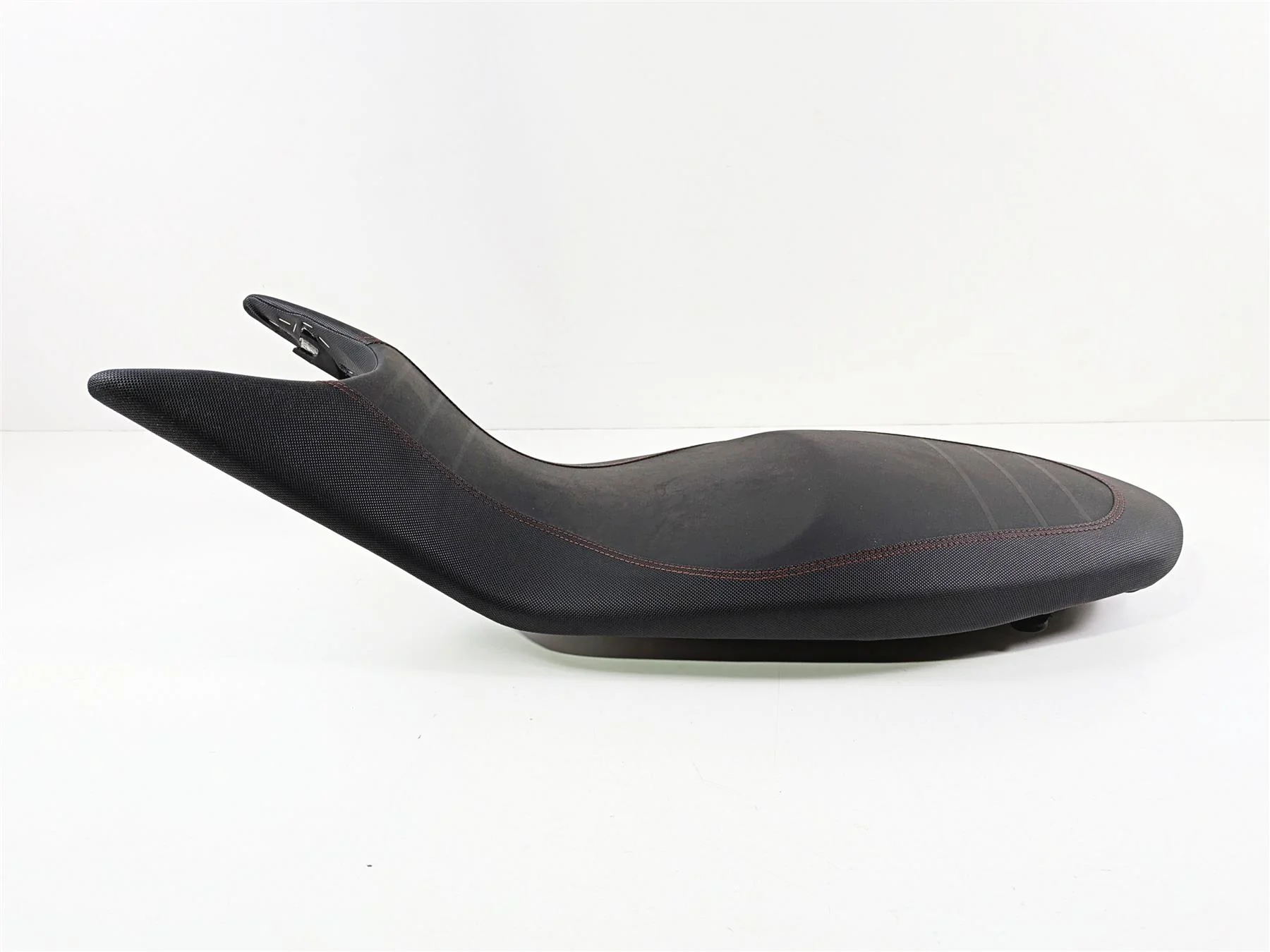 2016 Ducati Hypermotard 939 SP Duo Driver Rider Seat Saddle - Read 59610741C - Image 4