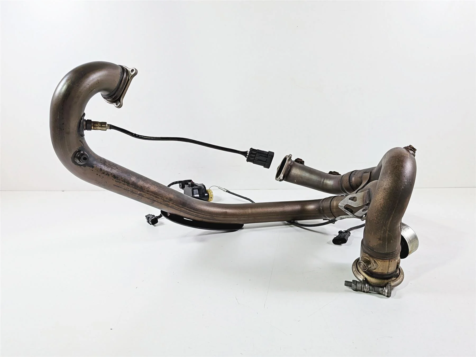 2016 Ducati Hypermotard 939 SP Exhaust Header & Actuator Motor - Read 570P3342B - Image 15