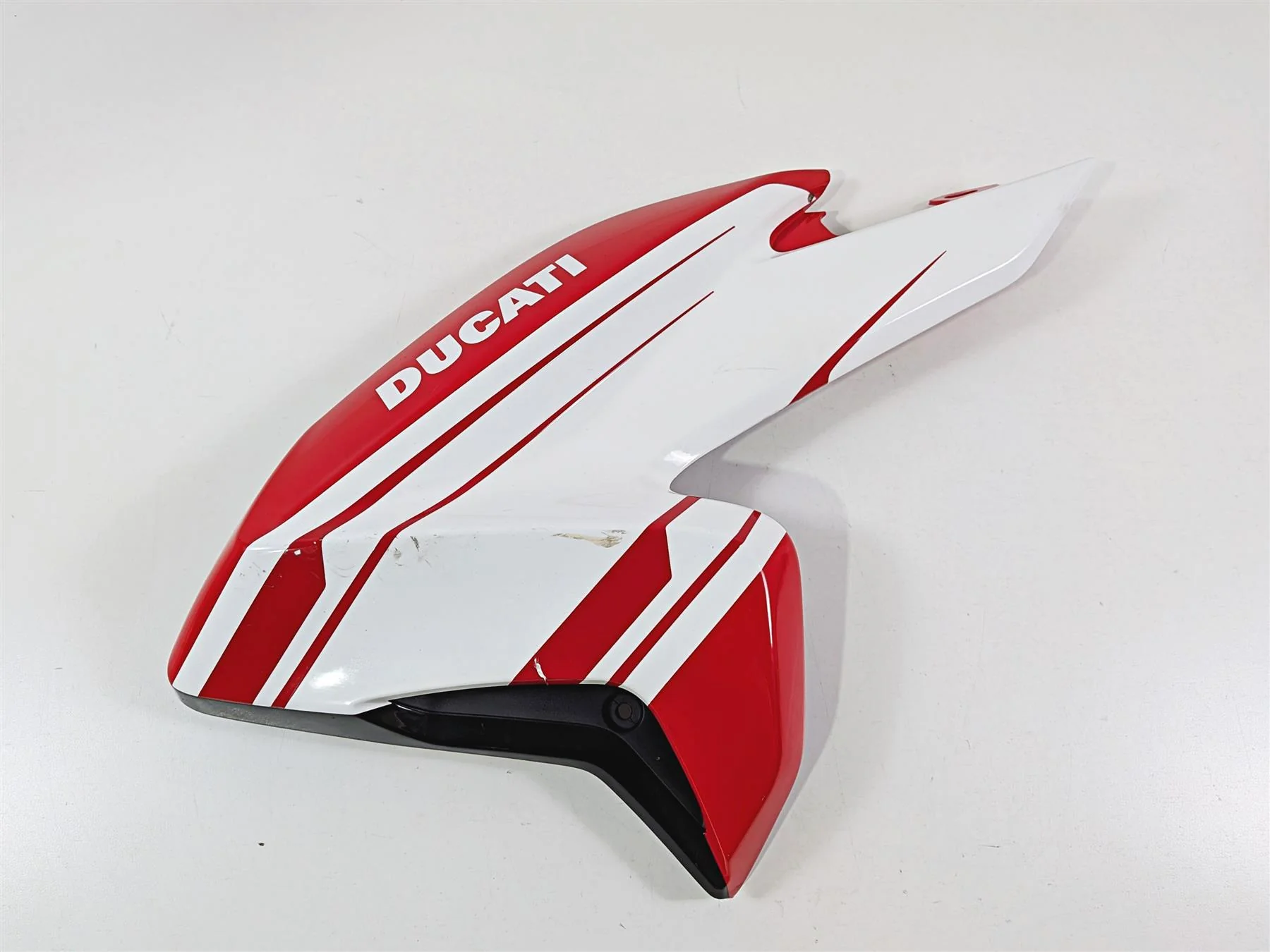 2016 Ducati Hypermotard 939 SP Left Tank Side Cover Fairing - Read 48015681C - Image 13