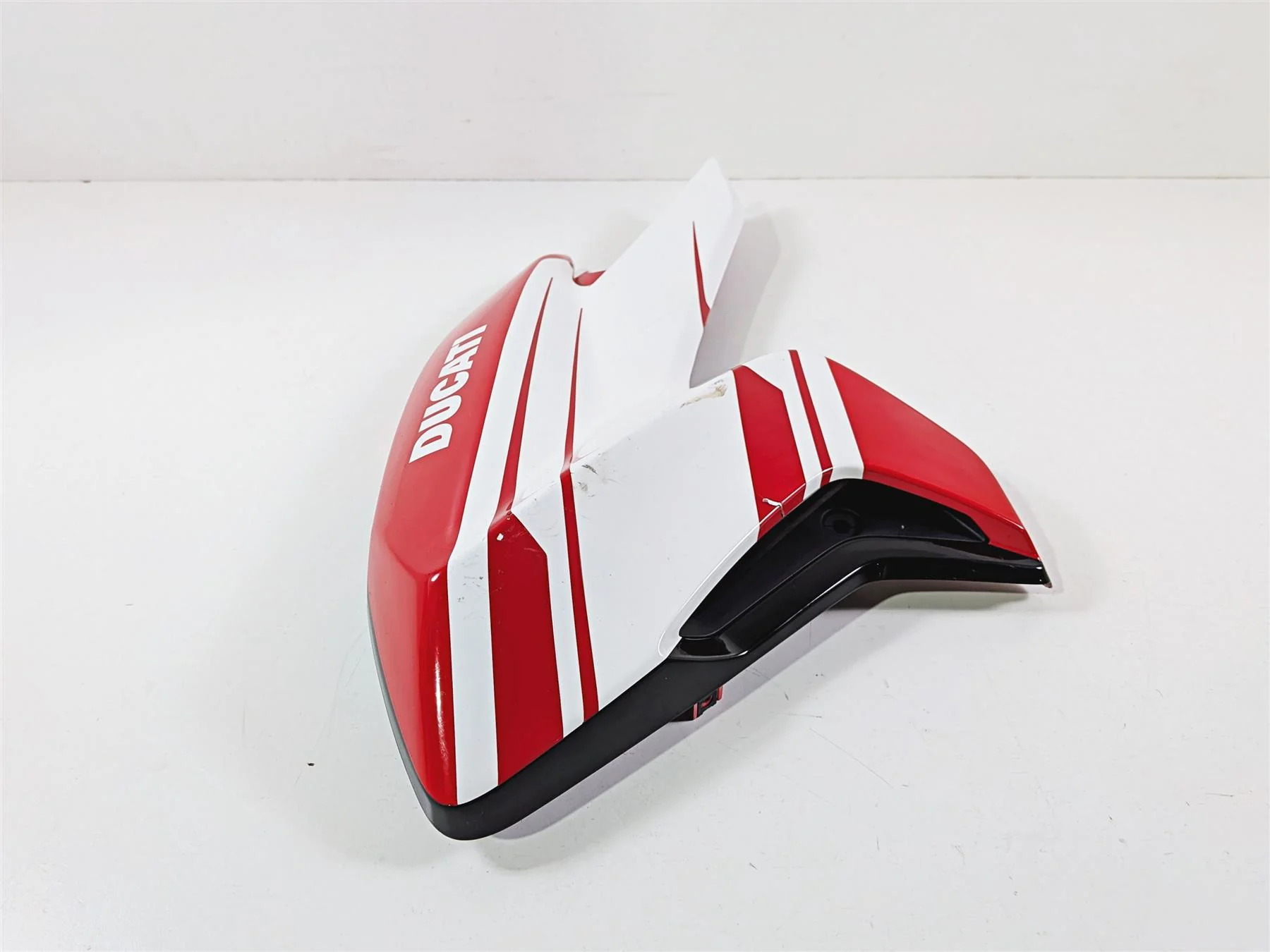 2016 Ducati Hypermotard 939 SP Left Tank Side Cover Fairing - Read 48015681C - Image 3
