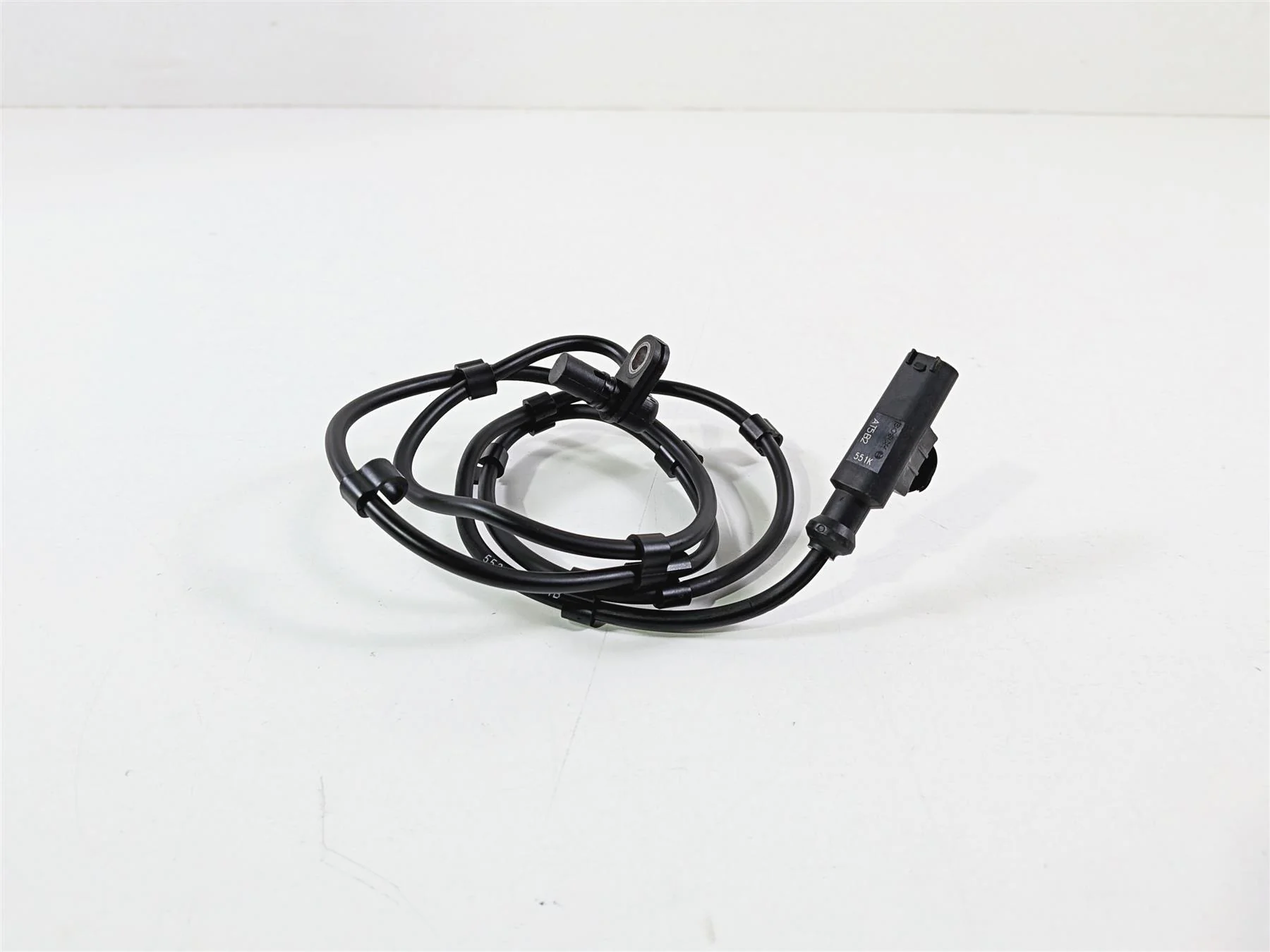 2016 Ducati Hypermotard 939 SP Rear Abs Brake Wheel Speed Sensor 55212121B - Image 3