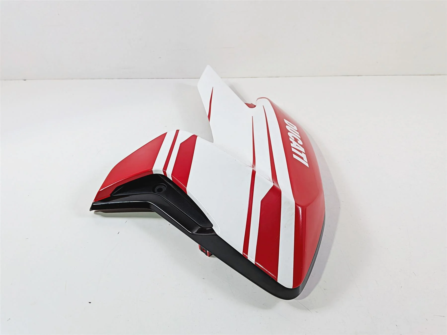 2016 Ducati Hypermotard 939 SP Right Tank Side Cover Fairing 48015691C - Image 5