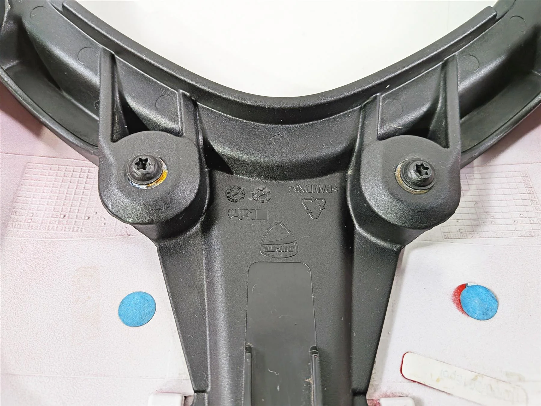 2016 Ducati Hypermotard 939 SP Tail Bracket & Cover Fairing Set 48311741A - Image 7