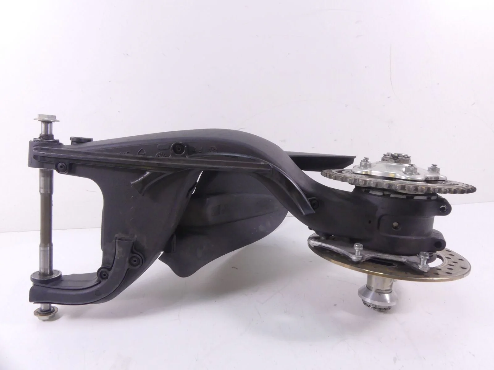 2016 Ducati Hypermotard 939SP Rear Swingarm Swing Arm Suspension + Axle 37010911 - Image 6