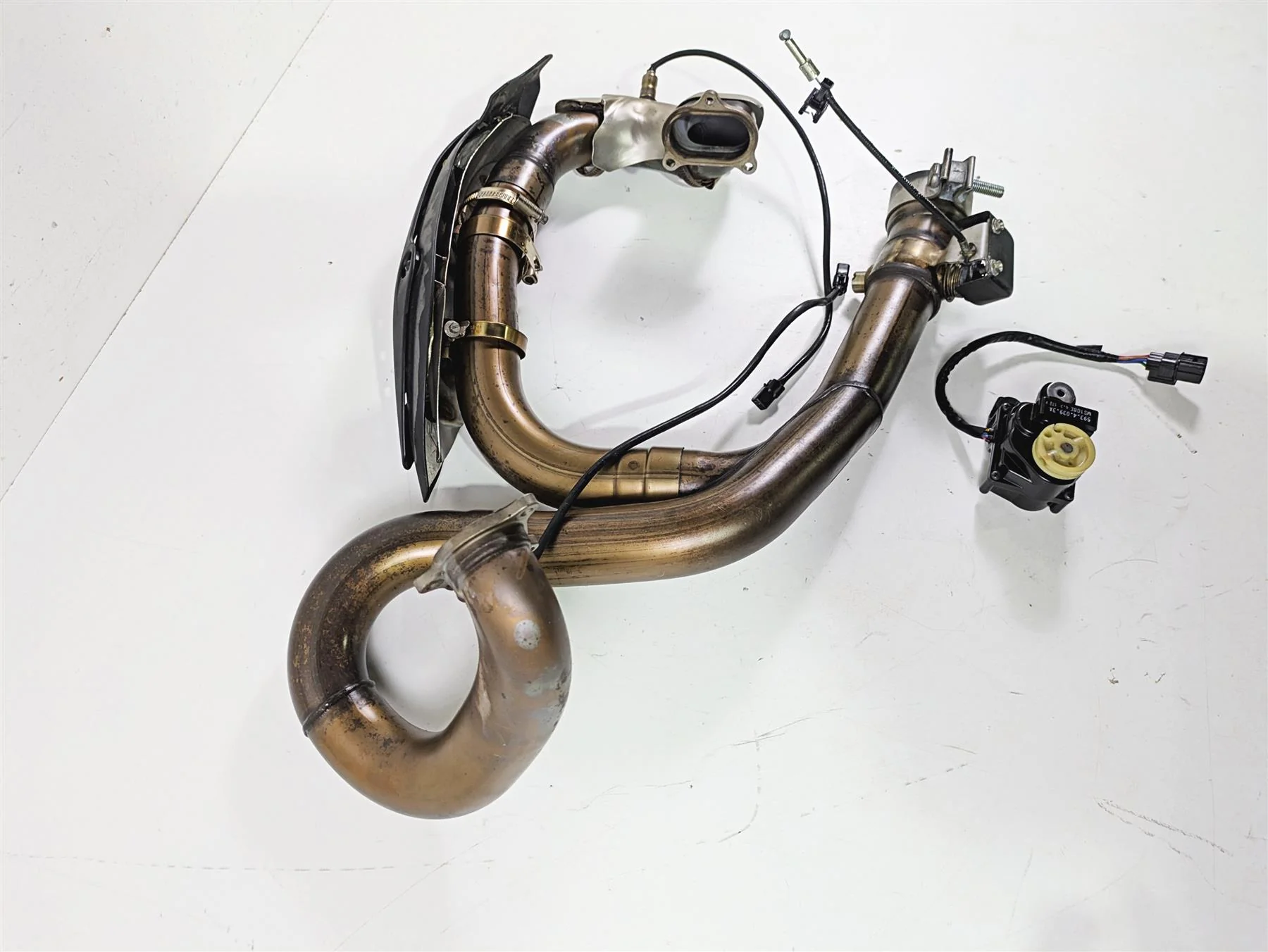 2016 Ducati Monster 1200 S Exhaust Header & Servo Motor 57211632A 59340393A - Image 11