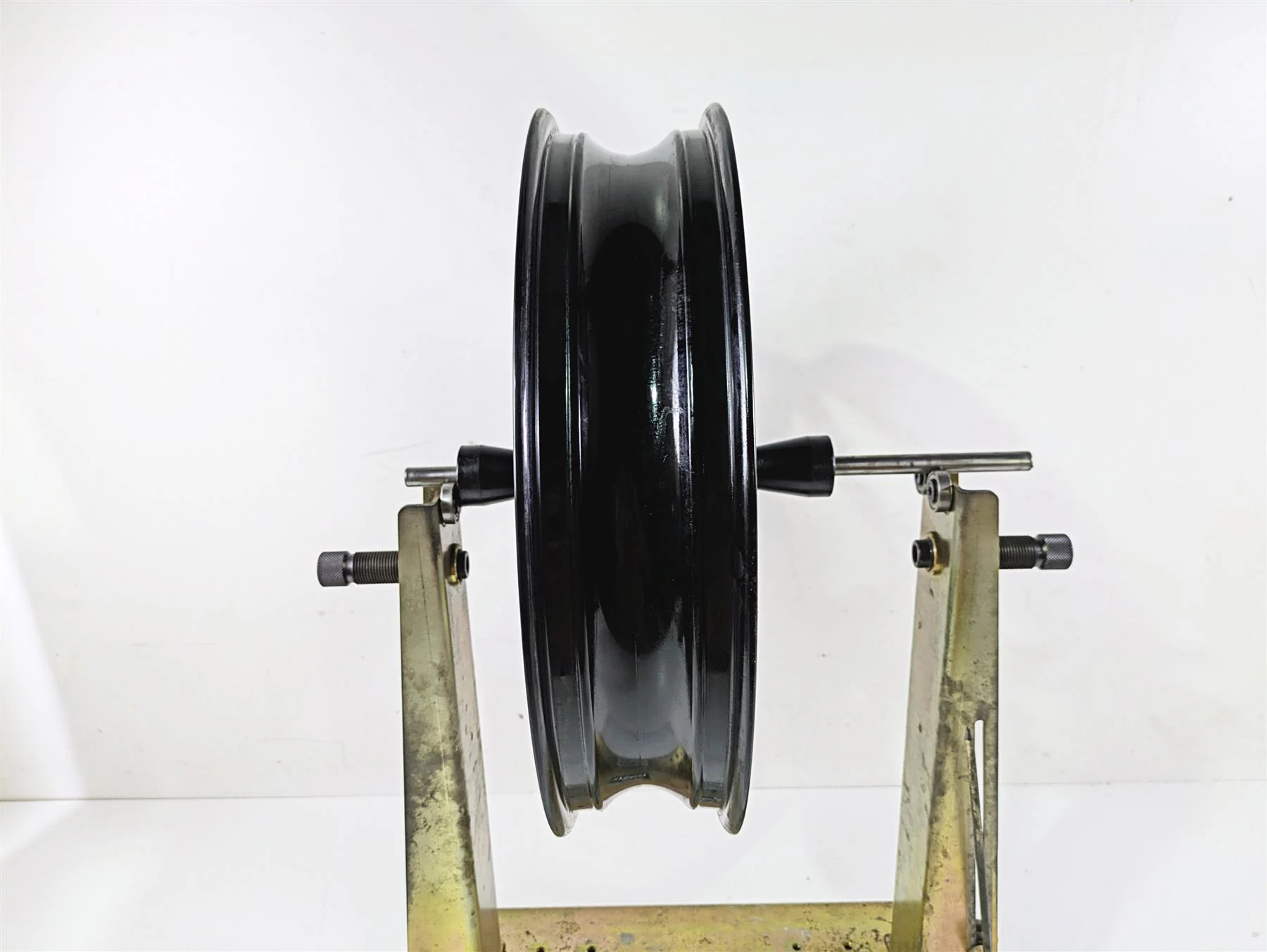 2016 Ducati Monster 1200 S Front Wheel Rim 17x3.5 READ 50121783AA - Image 12