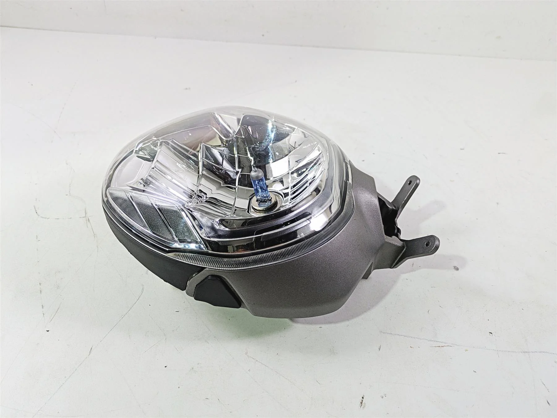 2016 Ducati Monster 1200 S Headlight Lamp & Mounts 52010271C 8291B661BB - Image 2