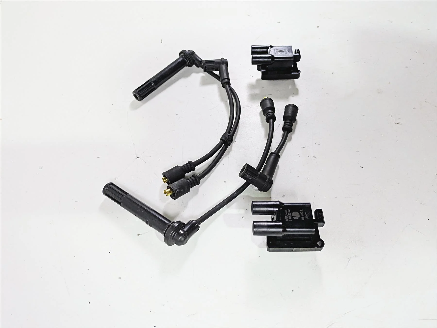 2016 Ducati Monster 1200 S Ignition Coil Set Beru 38040101C - Image 2