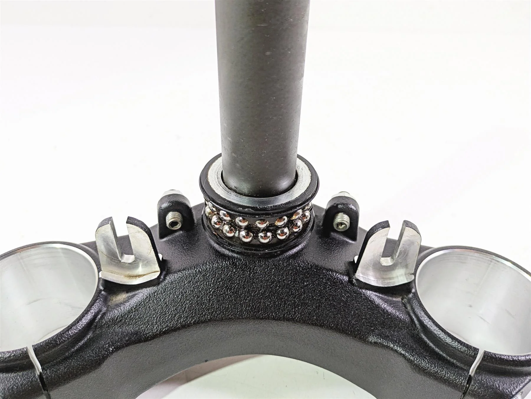 2016 Ducati Monster 1200 S Lower Triple Tree Steering Clamp 342P0791AC 34230782A - Image 10