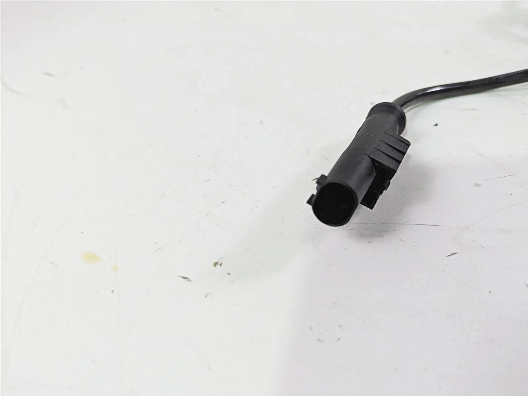 2016 Ducati Monster 1200 S Rear Abs Brake Wheel Speed Sensor 55212111B - Image 3