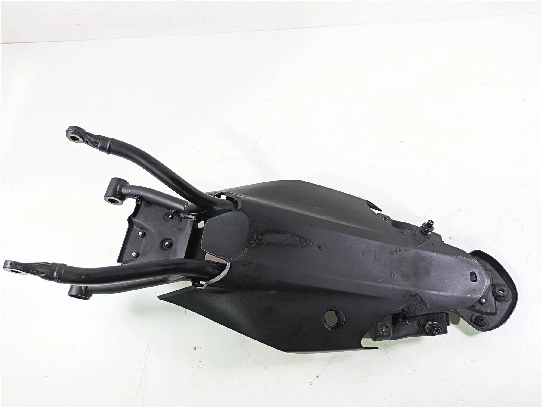 2016 Ducati Monster 1200 S Subframe Sub Frame Inner Fender Set 47017251DA - Image 11