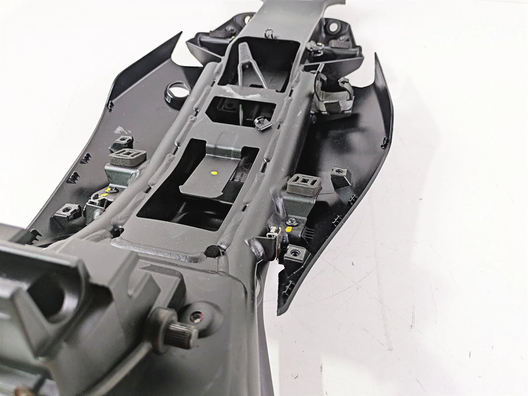 2016 Ducati Monster 1200 S Subframe Sub Frame Inner Fender Set 47017251DA - Image 9