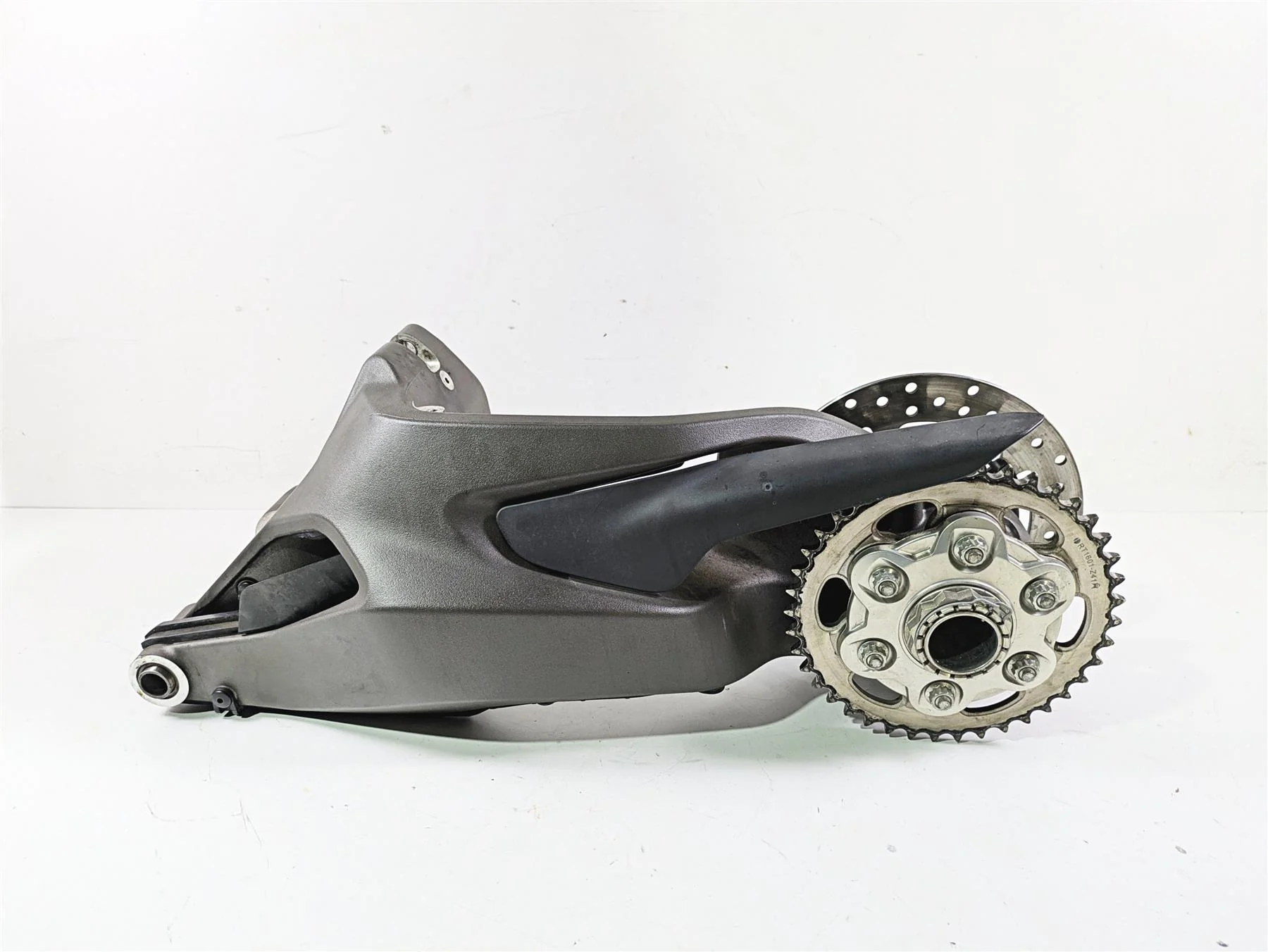 2016 Ducati Monster 1200 S Swingarm Swing Arm Axle Set 819Z0021A 37021381CA - Image 4