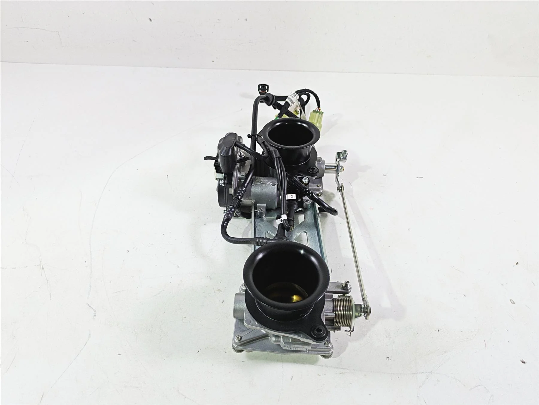 2016 Ducati Monster 1200 S Throttle Body Set & Wiring Mikuni 7K 28240932A - Image 2