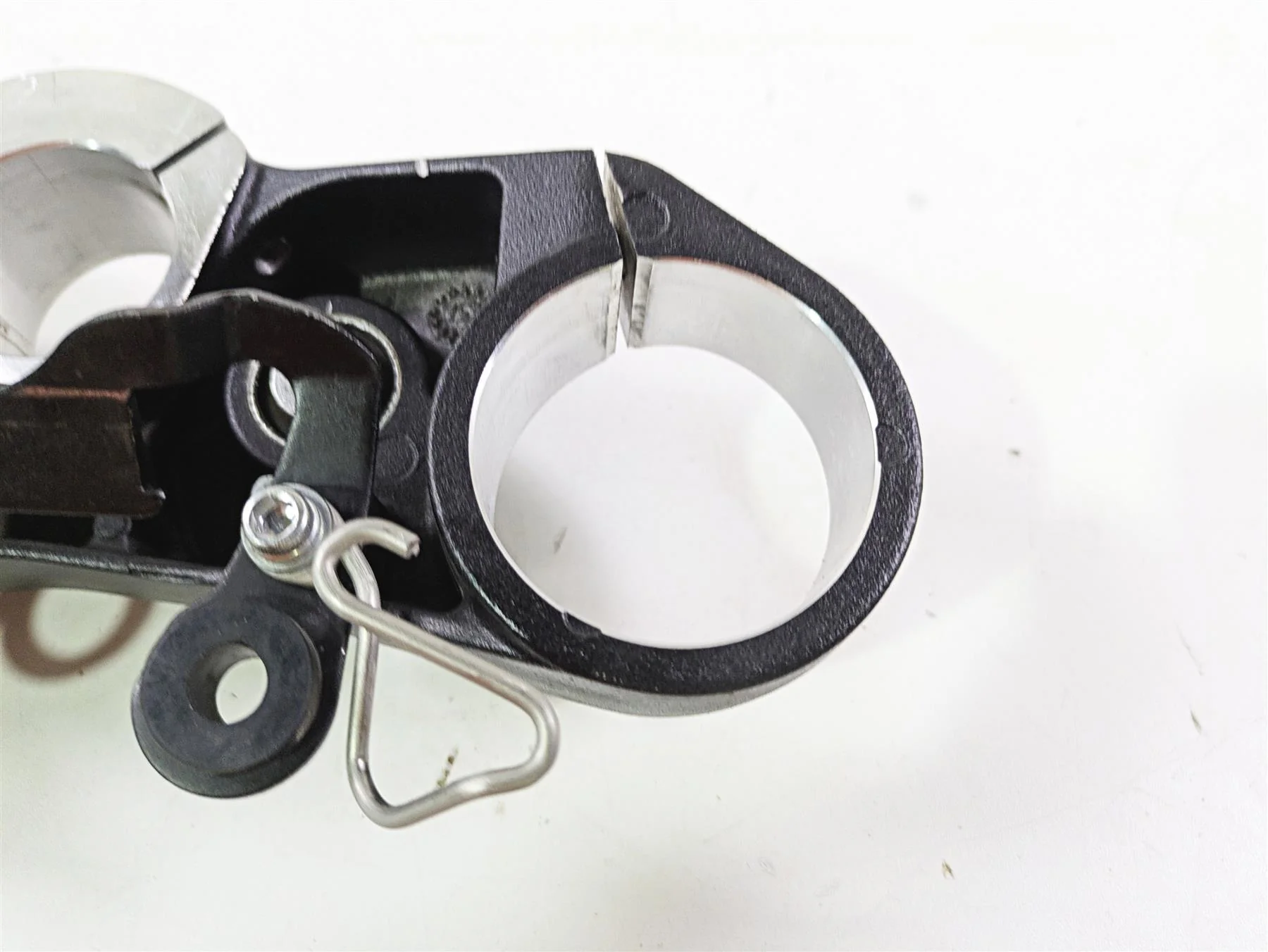 2016 Ducati Monster 1200 S Upper Triple Tree Steering Clamp 34111001AC - Image 9