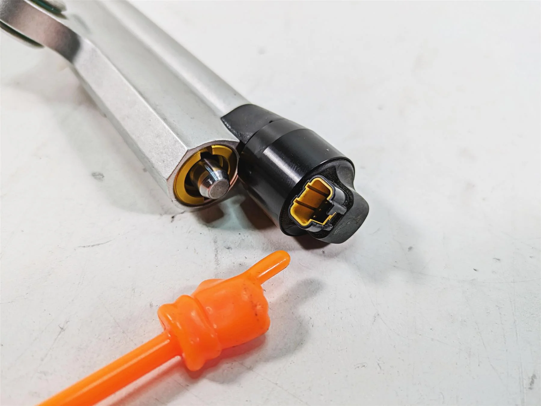 2016 Ducati Panigale 1299 S Ohlins Steering Damper Stabilizer -Read 36420131A - Image 2