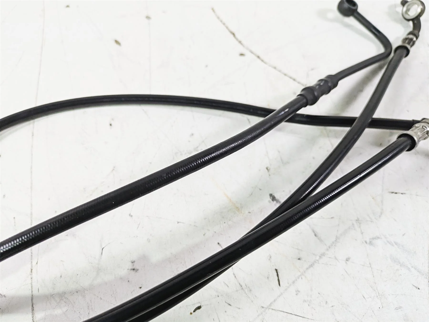 2016 Harley FLSTC Softail Heritage Abs Front Brake Line Hose Set 41800305 - Image 4