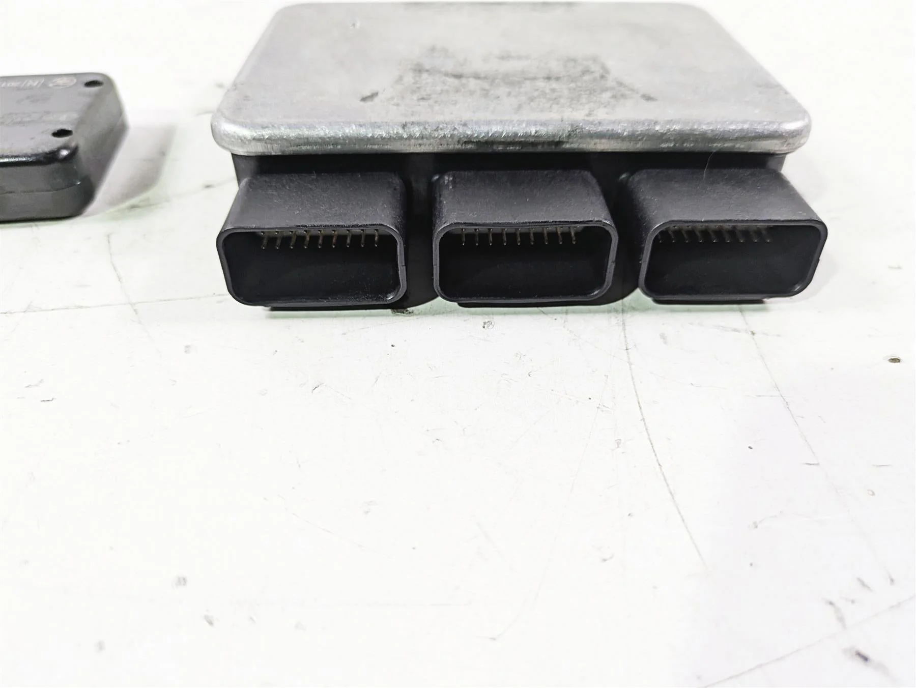 2016 Harley FLSTC Softail Heritage Cdi Ecu Ecm Engine Control Module With FP3 Vance & Hines Fuel Pack Unit 41000057 - Image 11