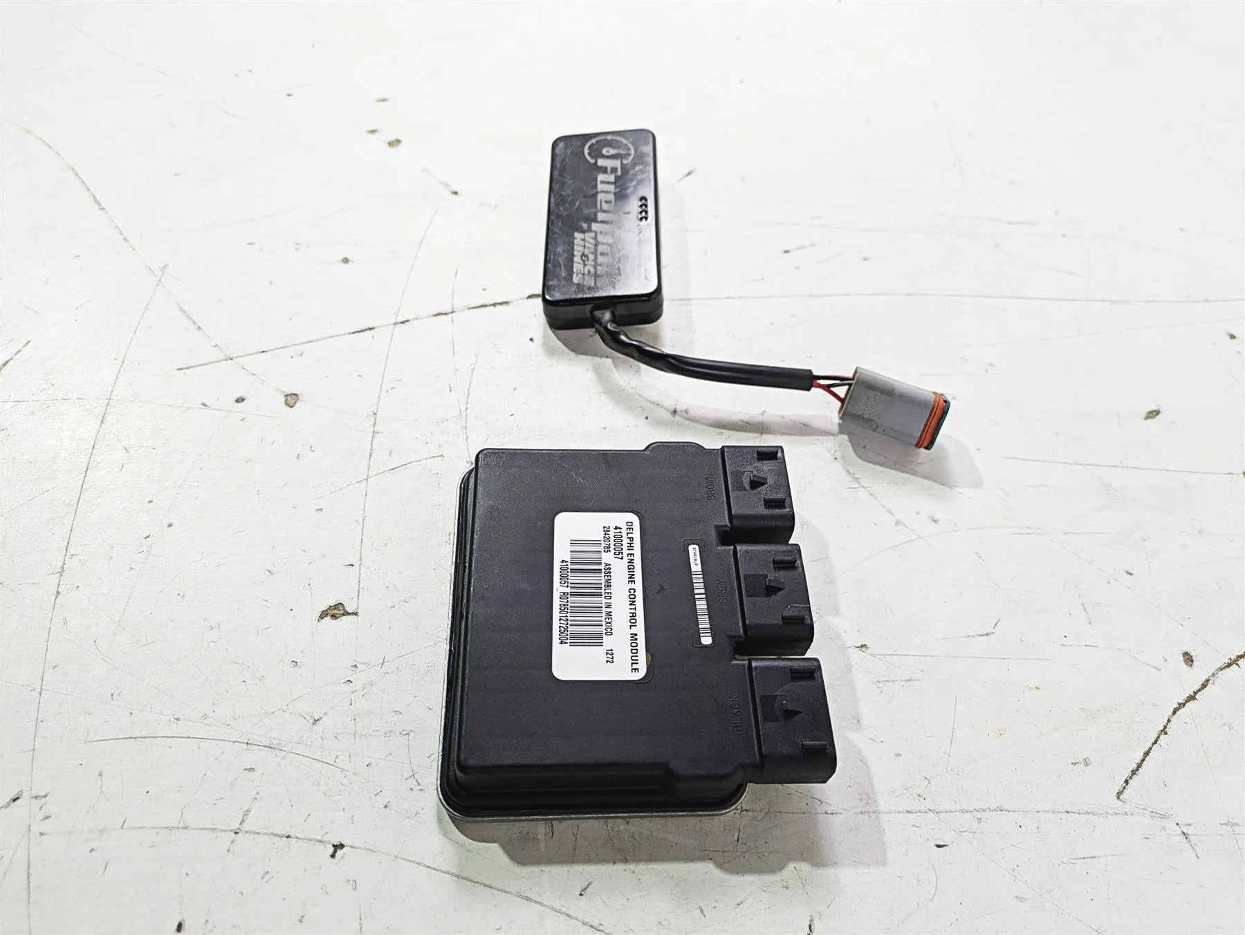 2016 Harley FLSTC Softail Heritage Cdi Ecu Ecm Engine Control Module With FP3 Vance & Hines Fuel Pack Unit 41000057 - Image 3
