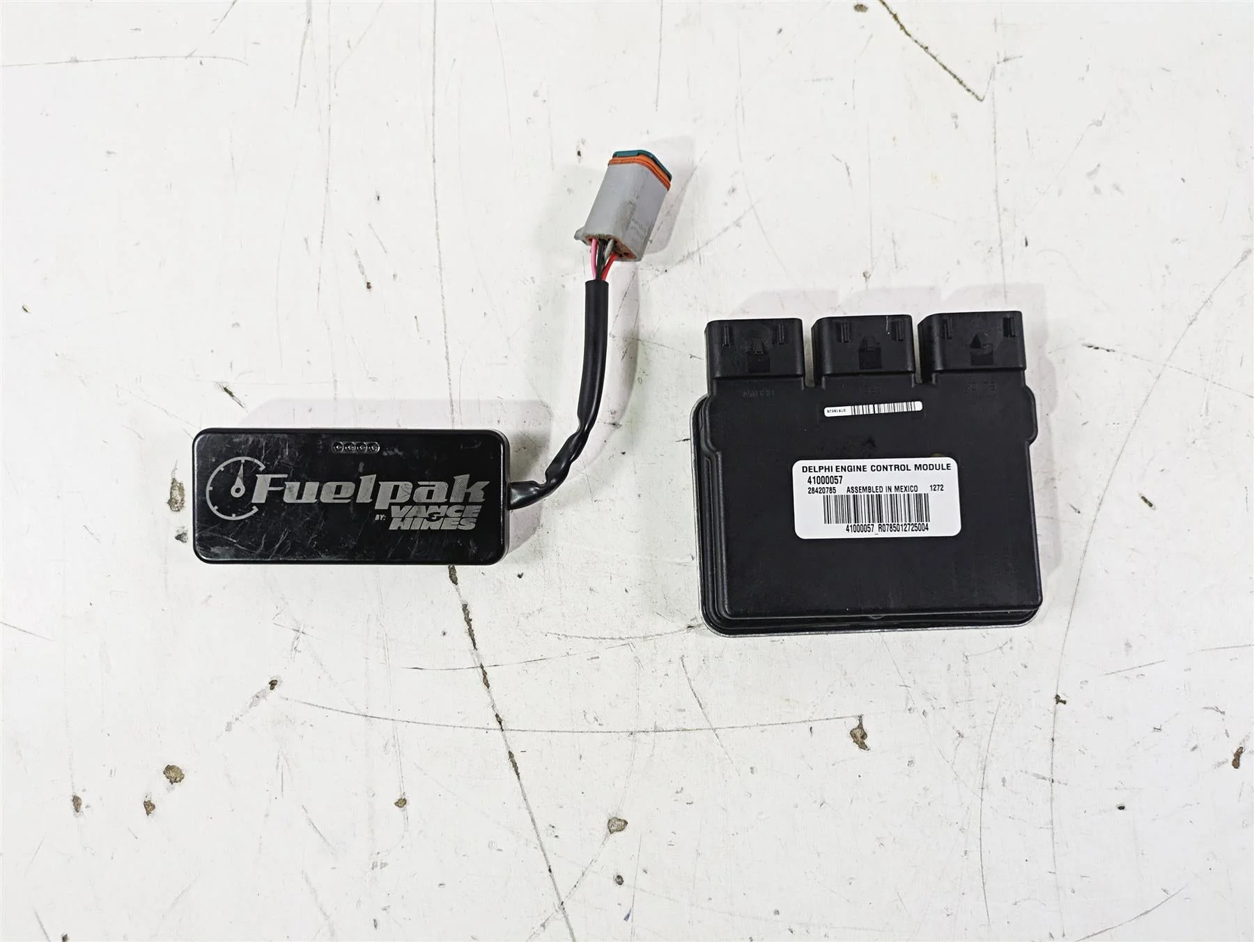 2016 Harley FLSTC Softail Heritage Cdi Ecu Ecm Engine Control Module With FP3 Vance & Hines Fuel Pack Unit 41000057 - Image 4