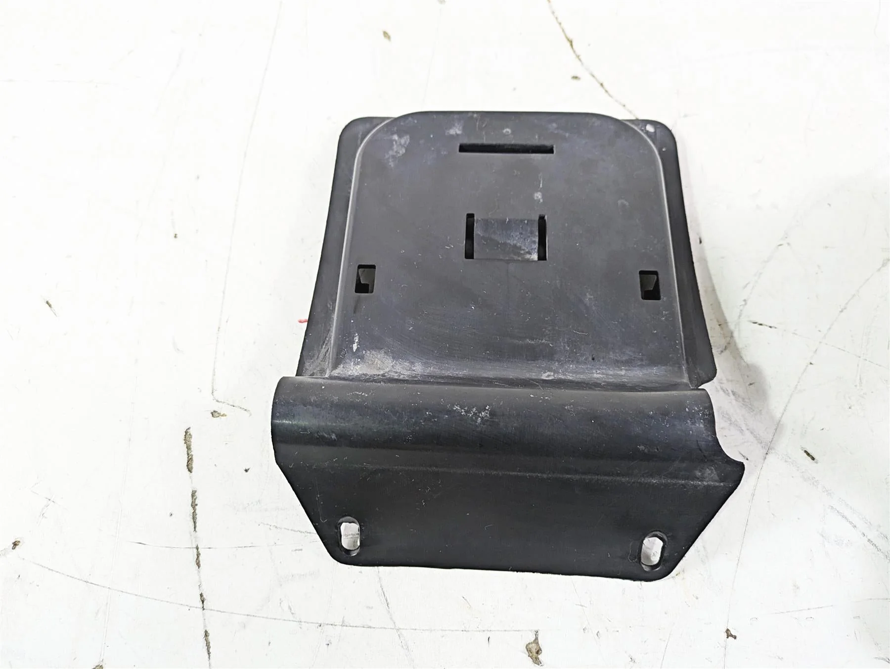 2016 Harley FLSTC Softail Heritage Electric Holder Plastic Set 70354-11 - Image 10