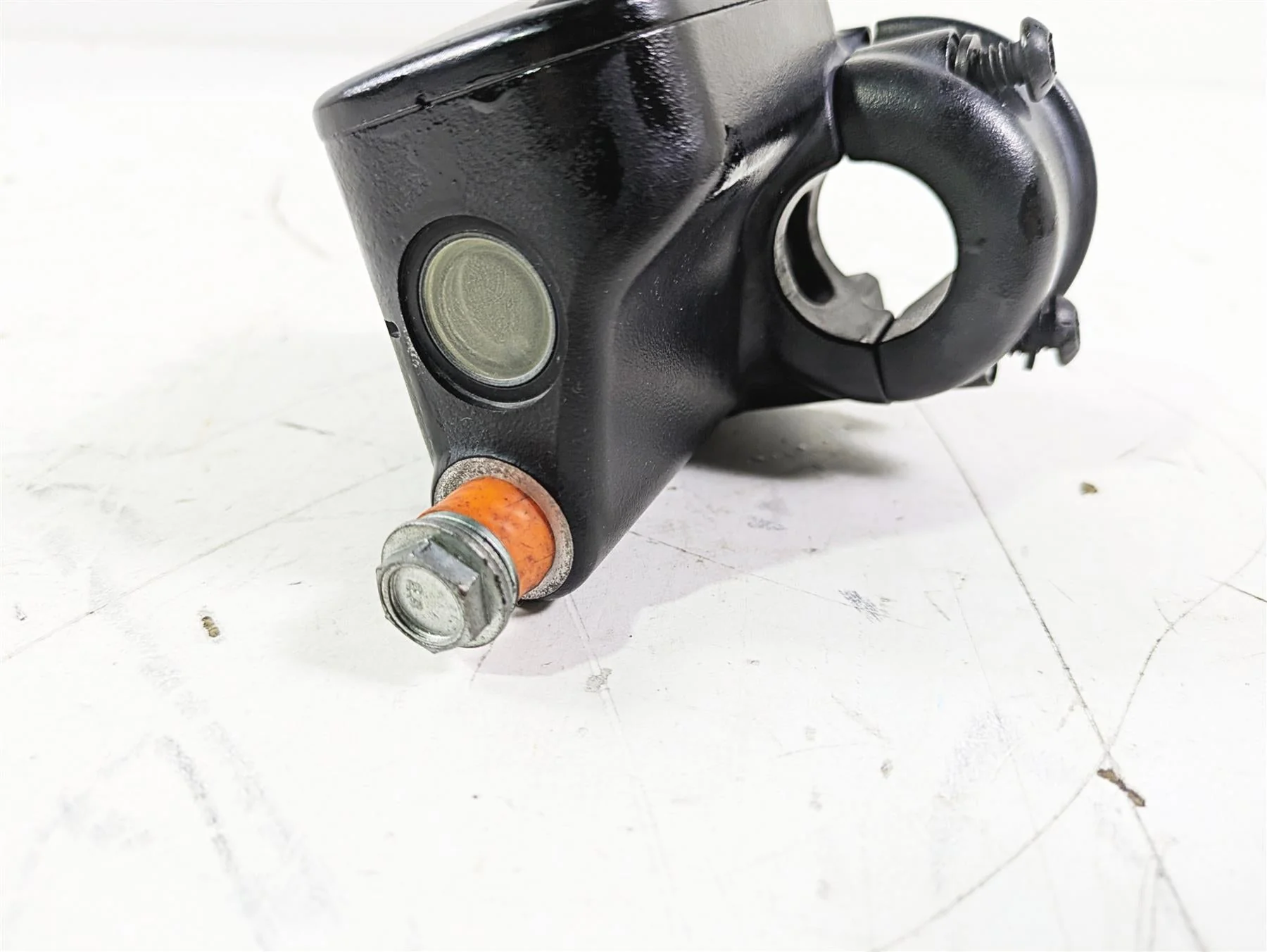 2016 Harley FLSTC Softail Heritage Front Brake Master Cylinder 41700233 - Image 7