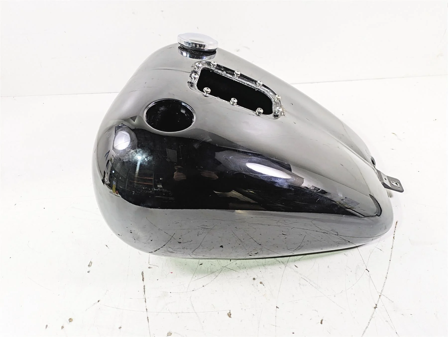 2016 Harley FLSTC Softail Heritage Fuel Gas Petrol Tank READ 61625-11