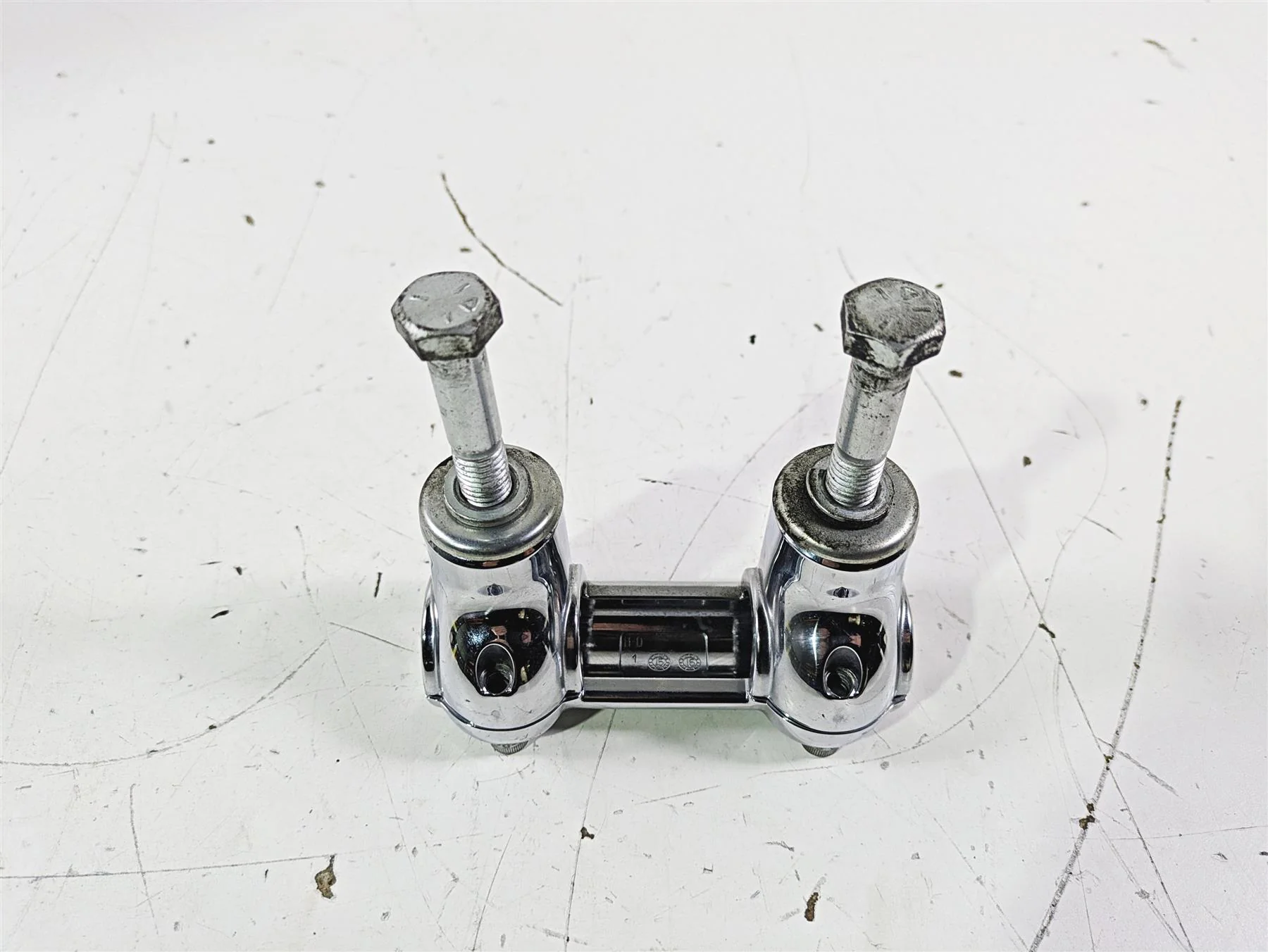 2016 Harley FLSTC Softail Heritage Handlebar Chrome Riser Set 55984-07 - Image 10