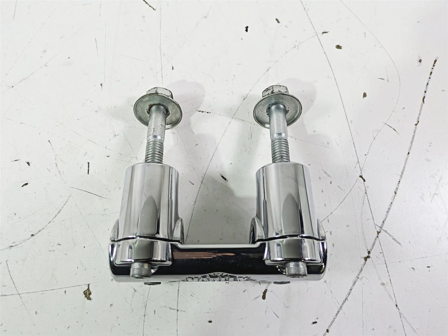 2016 Harley FLSTC Softail Heritage Handlebar Chrome Riser Set 55984-07 - Image 5