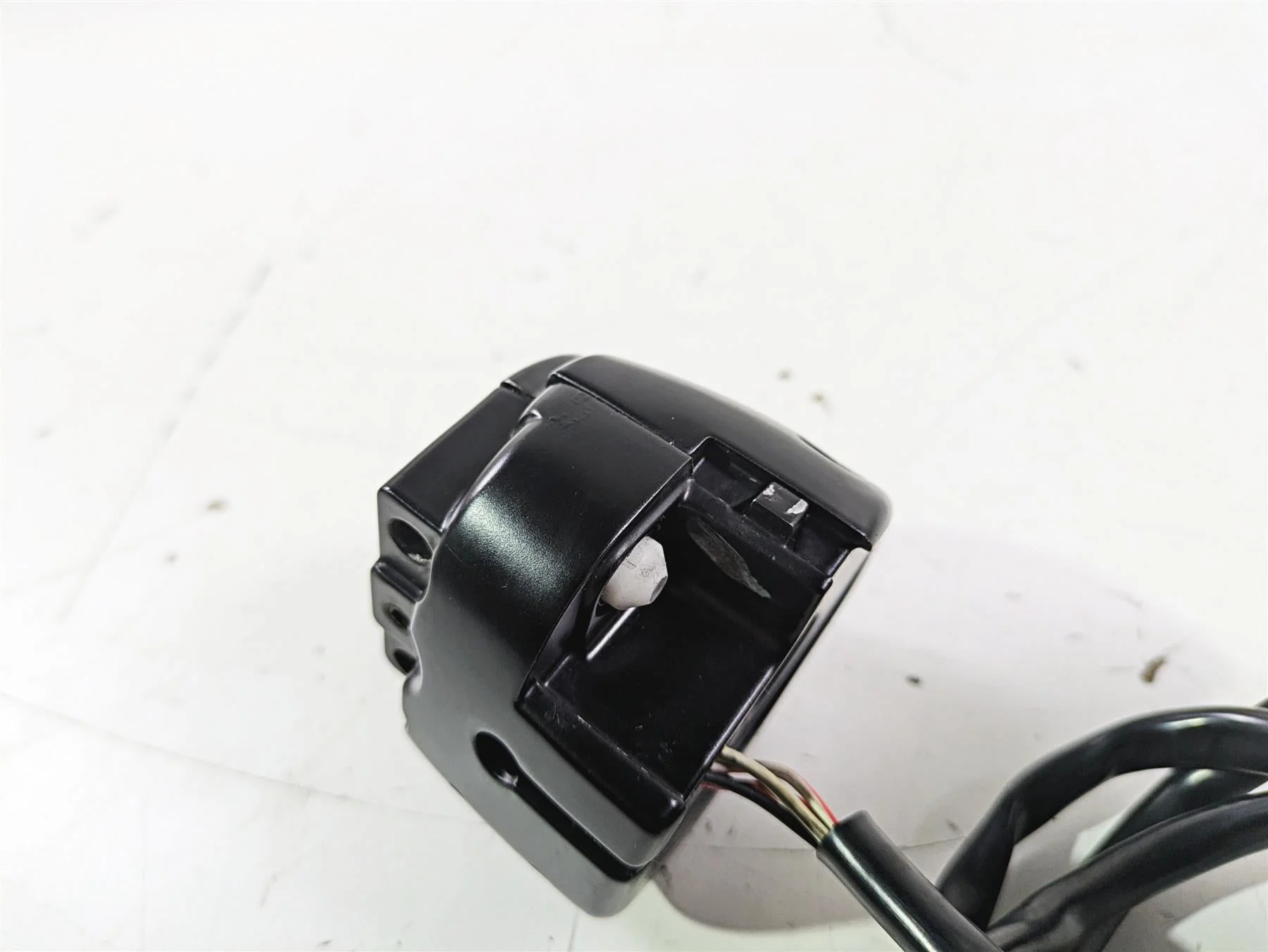 2016 Harley FLSTC Softail Heritage Right Hand Control Switch 71500297 - Image 12