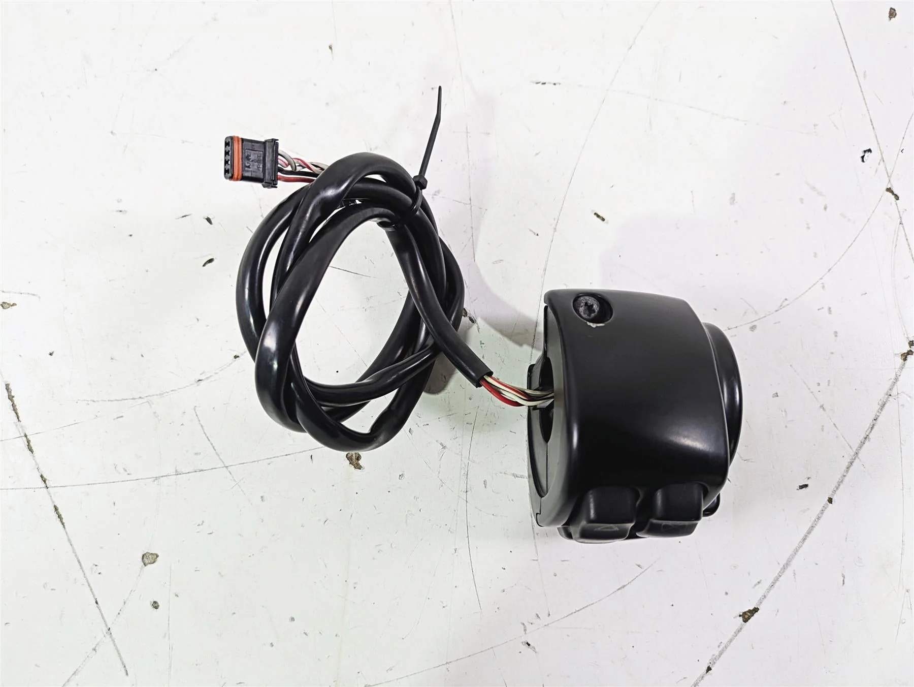 2016 Harley FLSTC Softail Heritage Right Hand Control Switch 71500297 - Image 5