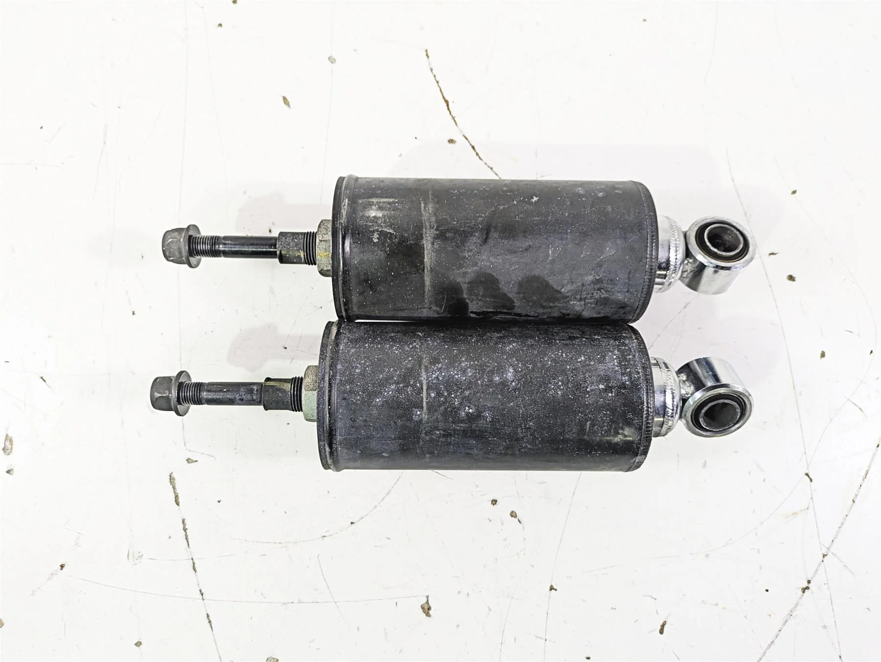 2016 Harley FLSTC Softail Heritage Showa Rear Suspension Shock Set 54508-00B - Image 4