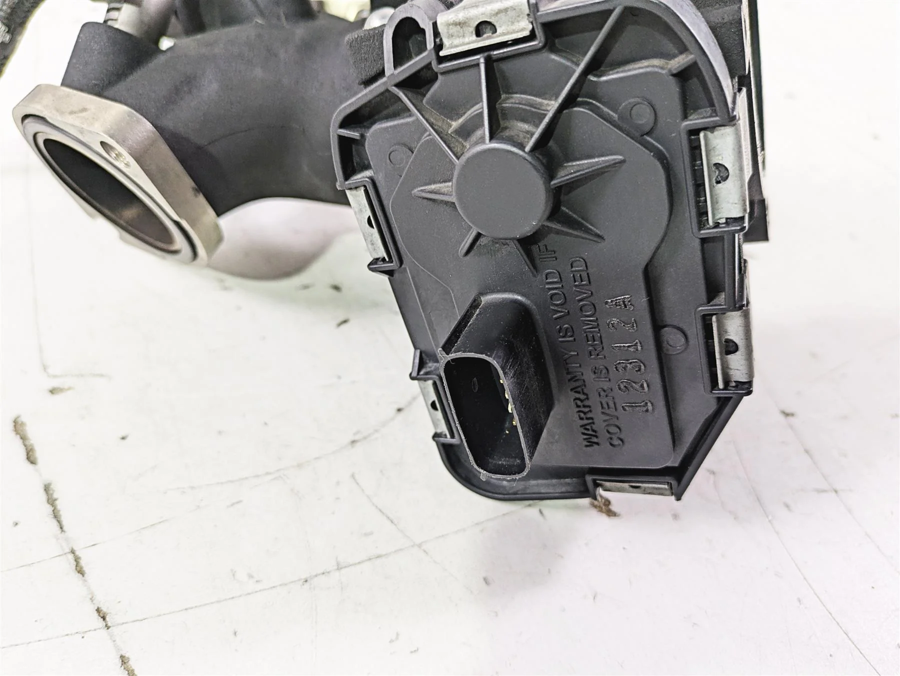 2016 Harley FLSTC Softail Heritage Throttle Body Fuel Injection 27685-11 - Image 9