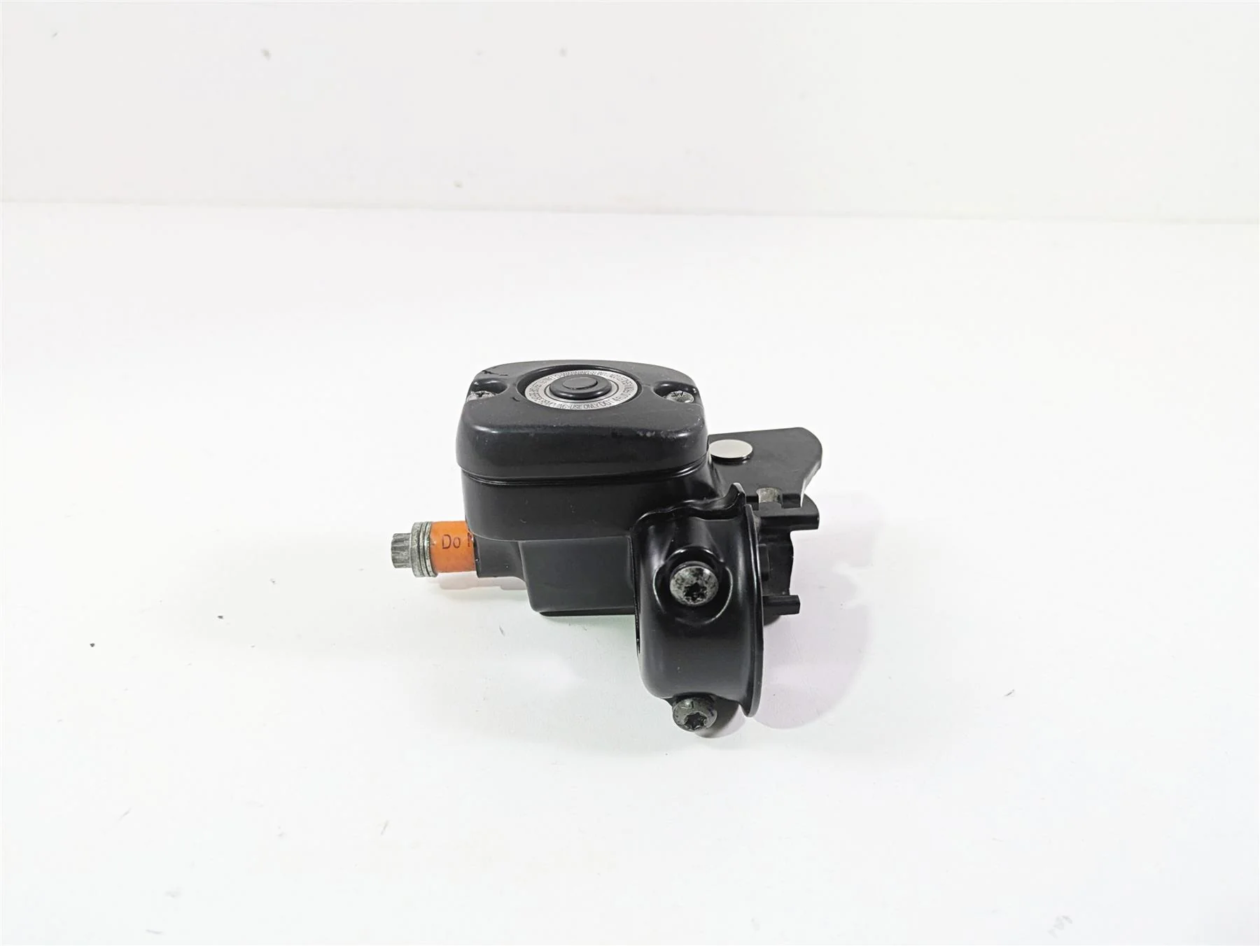 2016 Harley FXDF Dyna Fat Bob Front Brake Master Cylinder 11/16" 45170-08F - Image 3