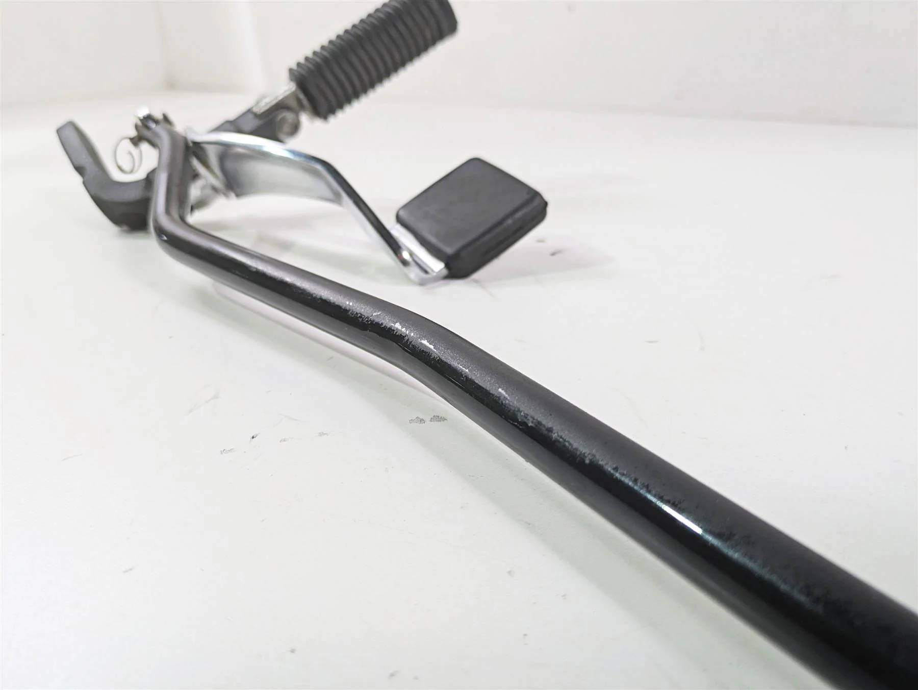 2016 Harley FXDF Dyna Fat Bob Front Right Fw Footpeg & Brake Pedal 42481-03A - Image 11