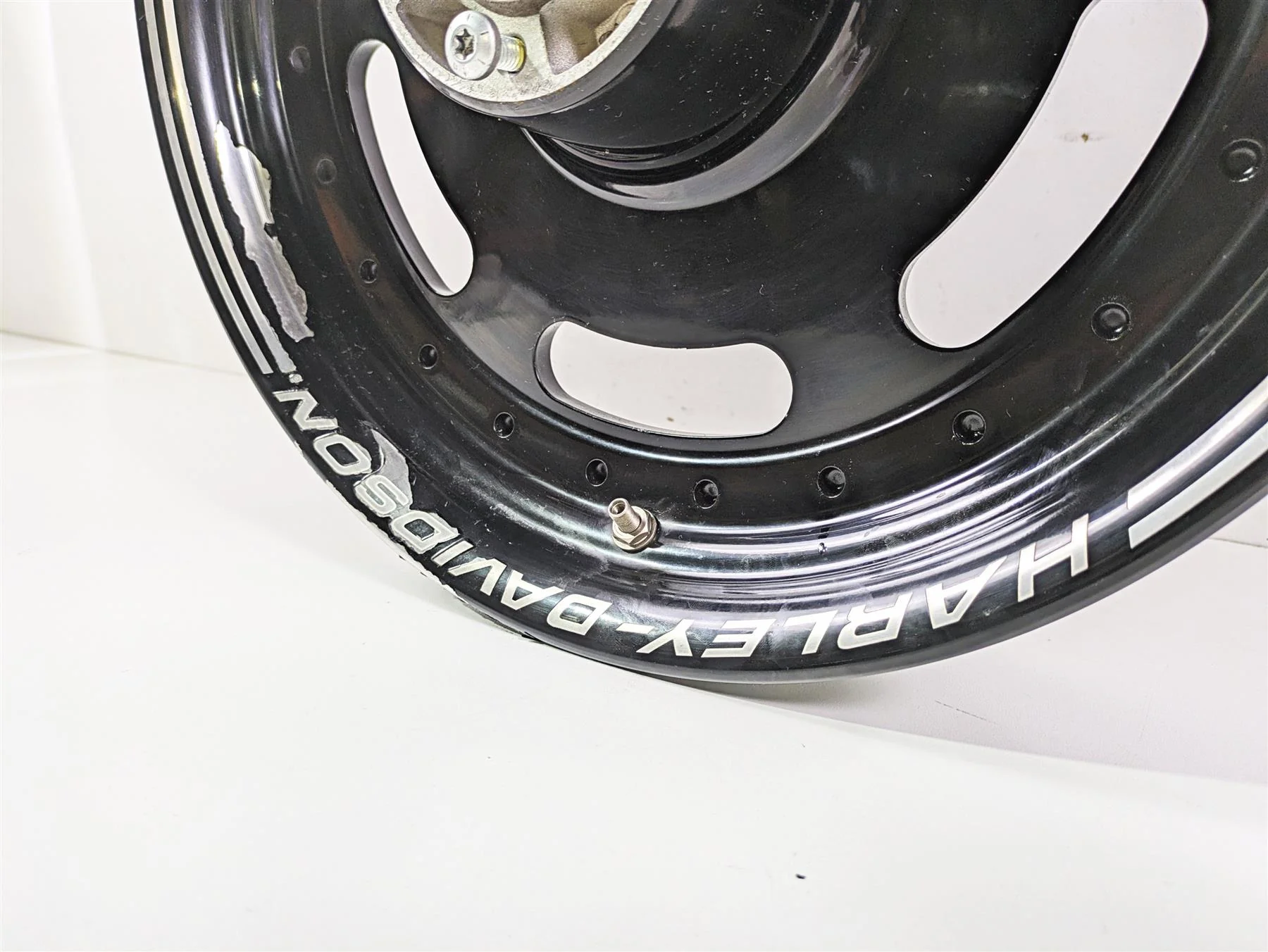 2016 Harley FXDF Dyna Fat Bob Front Wheel Rim 16x3 Black - Read 43300254 - Image 6