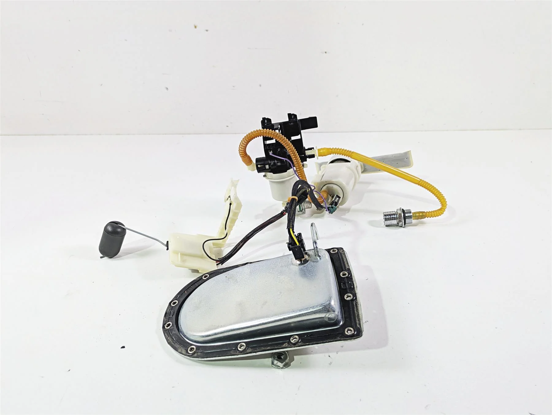 2016 Harley FXDF Dyna Fat Bob Fuel Gas Petrol Pump - Tested 75218-04D 75217-04A - Image 3