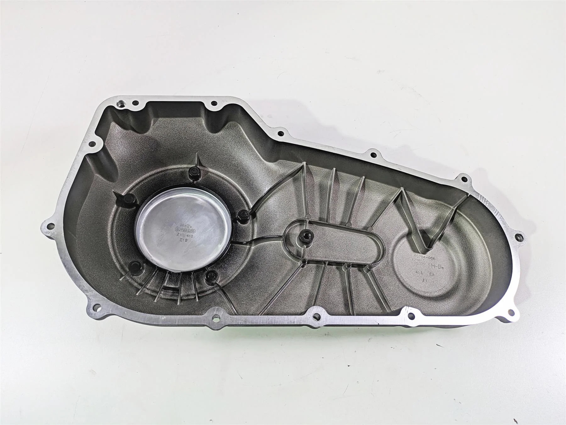 2016 Harley FXDF Dyna Fat Bob Outer Primary Drive Clutch Cover 60784-06A - Image 7