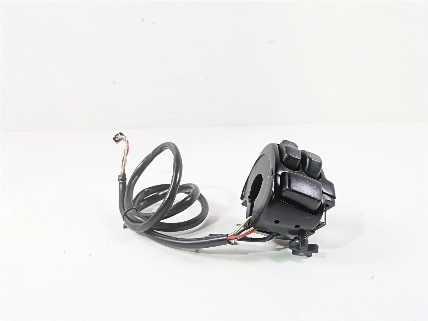 2016 Harley FXDF Dyna Fat Bob Right Start Stop Control Switch - Read 71500360 - Image 3