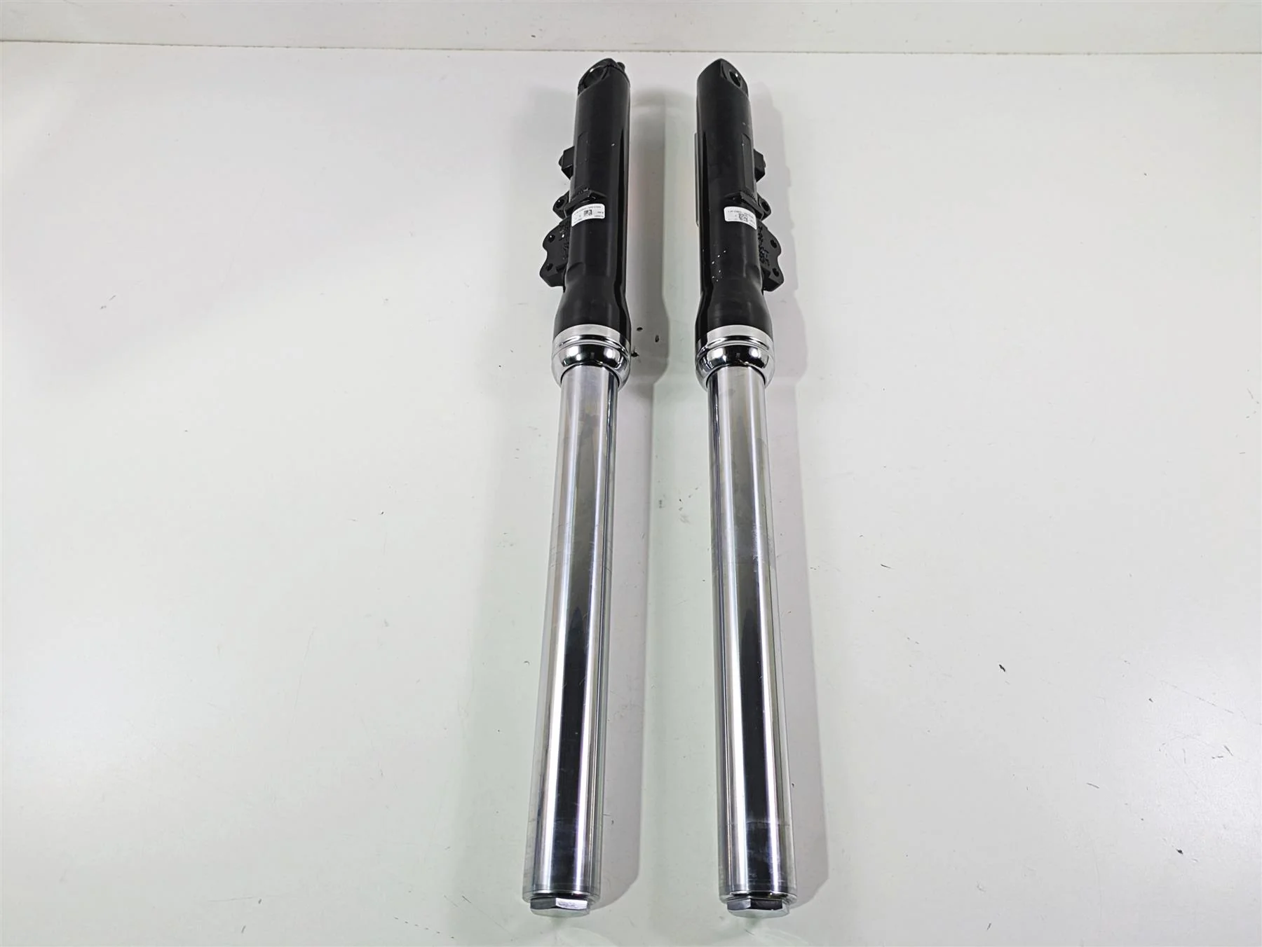 2016 Harley FXDF Dyna Fat Bob Straight Front Fork Leg 49mm 48623-08A 48622-08A - Image 6
