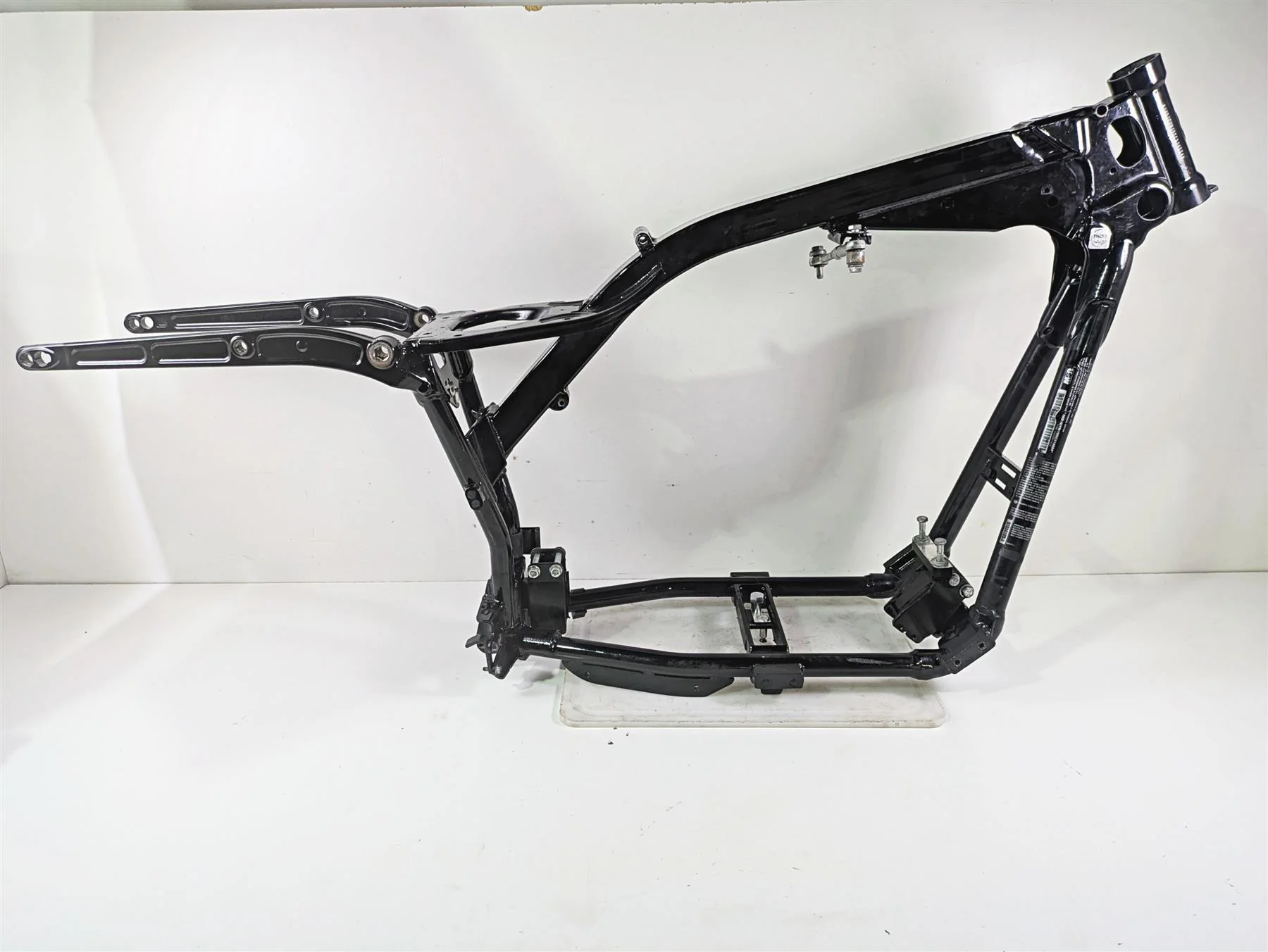 2016 Harley FXDF Dyna Fat Bob Straight Main Frame Chassis 29dgr With Clean California Title 47760-10A - Image 4
