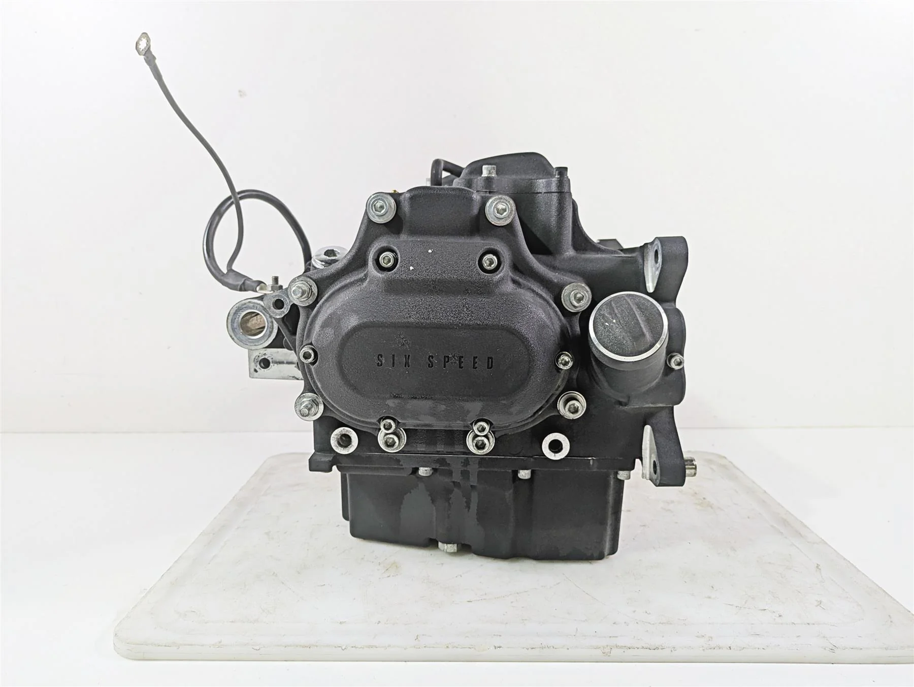 2016 Harley FXDF Dyna Fat Bob Transmission Gear Box 6 Speed 33083-10A - Image 3