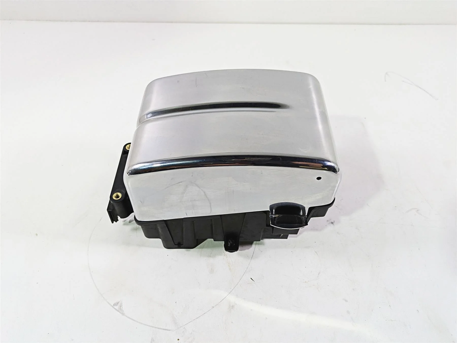 2016 Harley FXDL Dyna Low Rider Electric Holder Tray Stay & Cover 70367-12