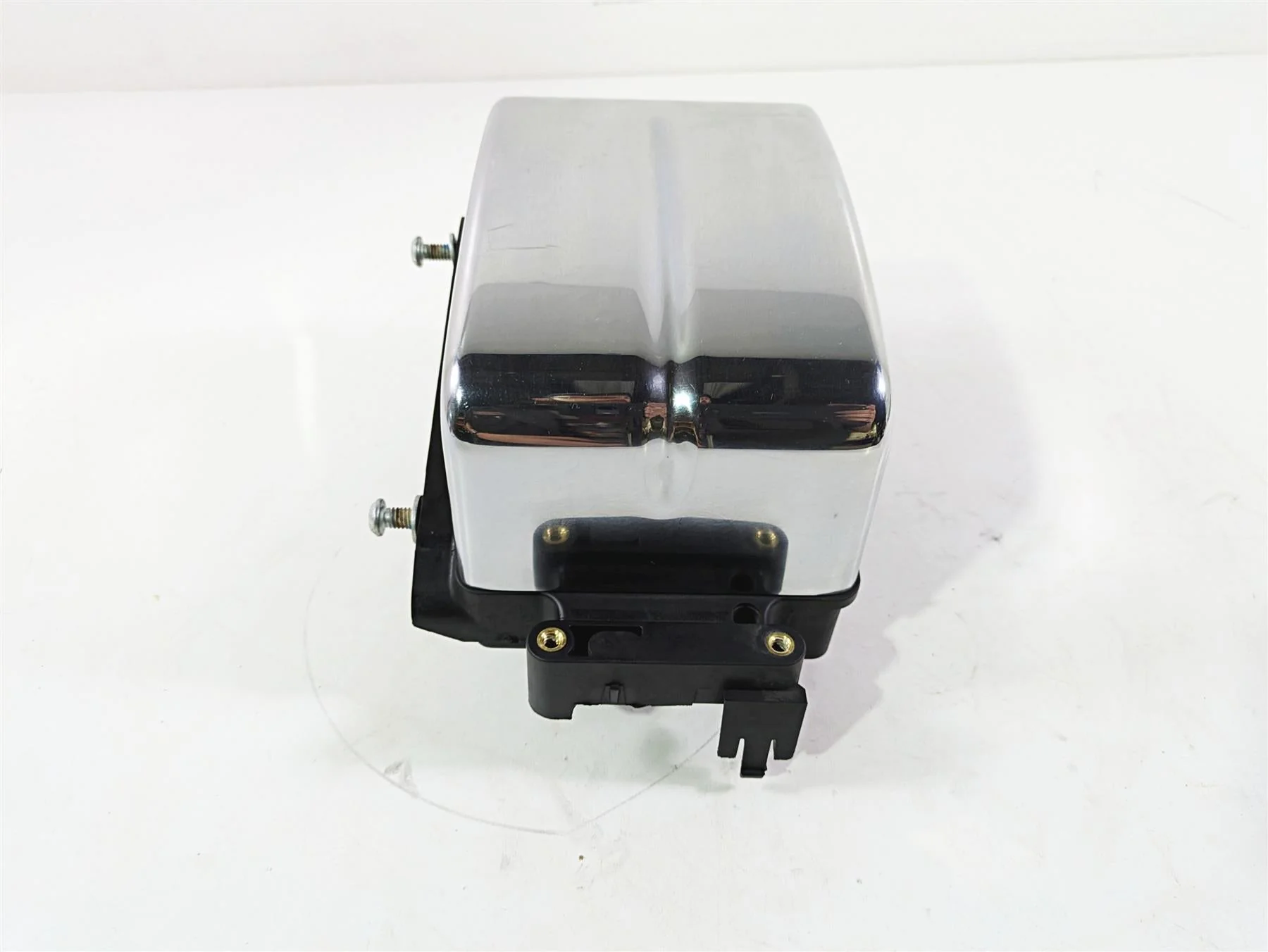 2016 Harley FXDL Dyna Low Rider Electric Holder Tray Stay & Cover 70367-12 - Image 5
