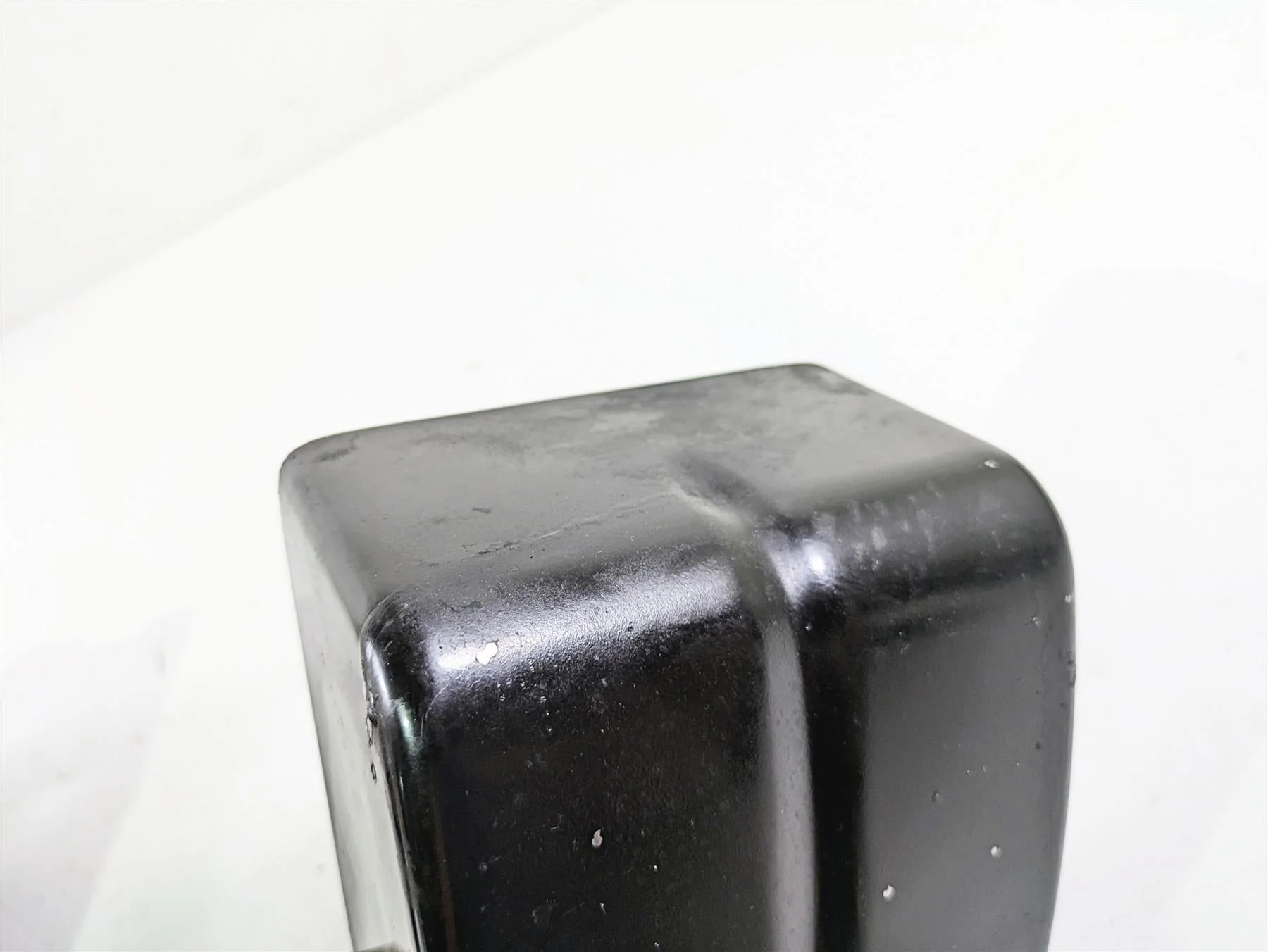 2016 Harley FXDL Dyna Low Rider Electrical Holder Tray & Cover 70367-12 - Image 11